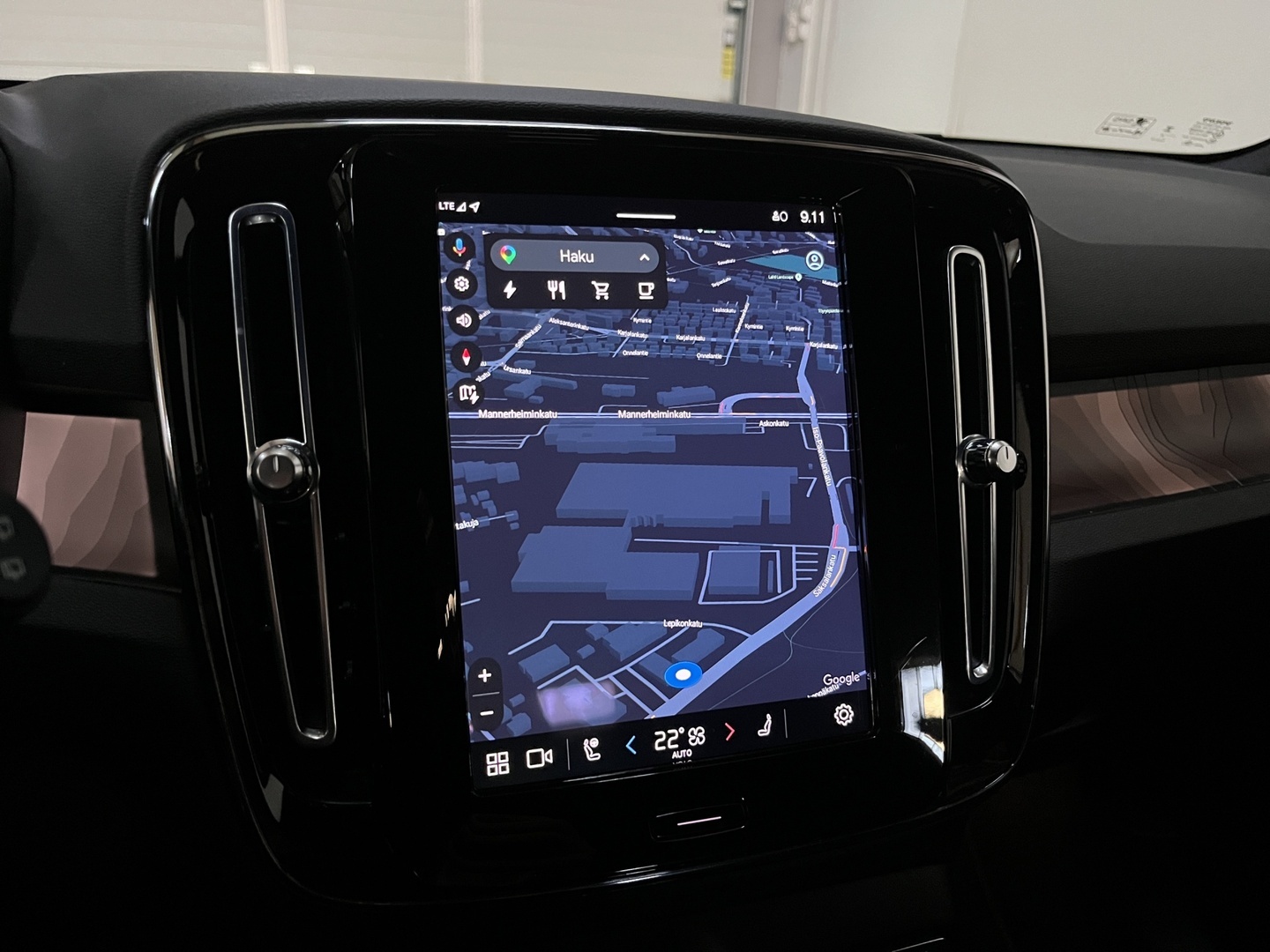VOLVO XC40 2023