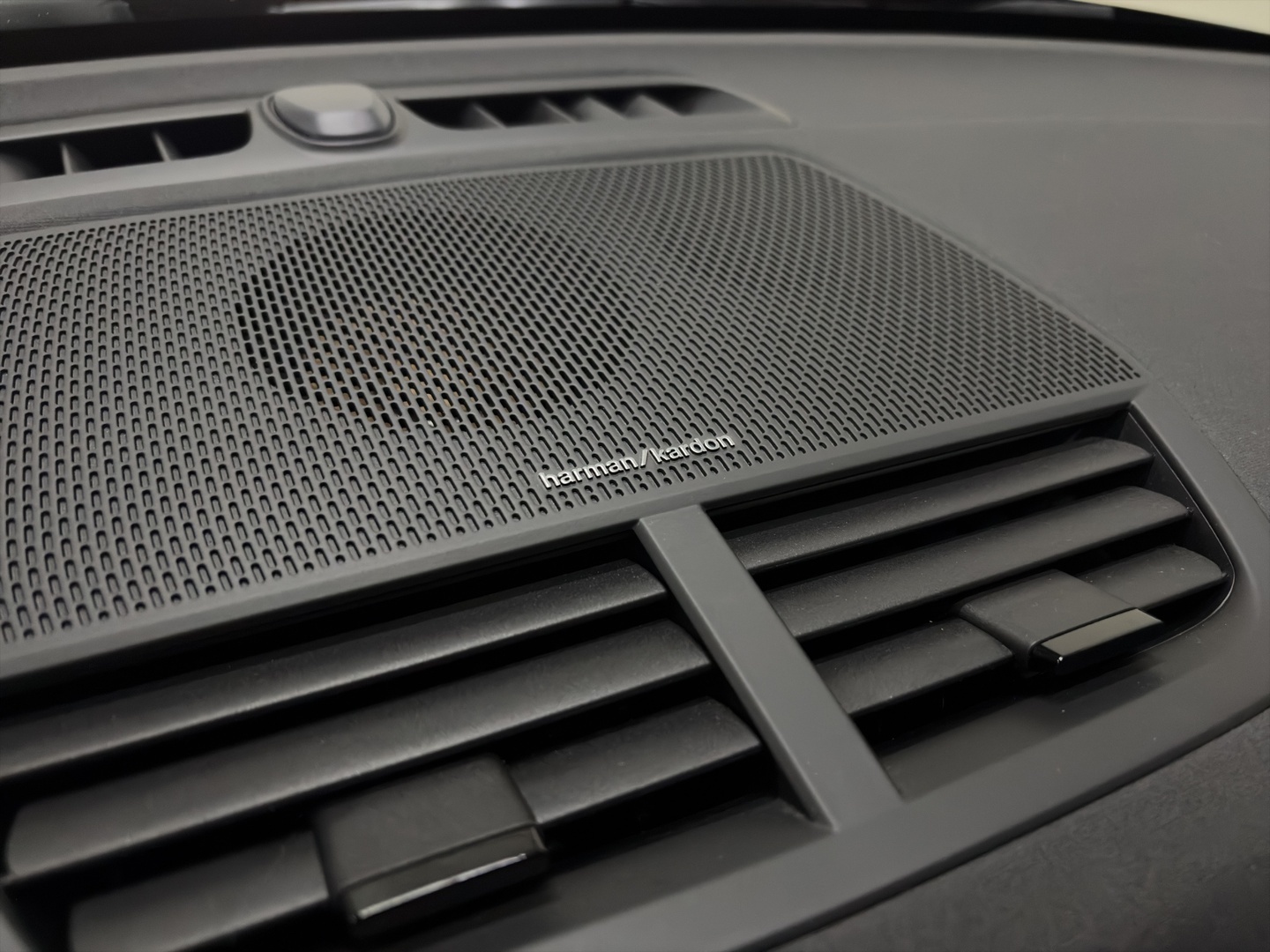 POLESTAR 2 18