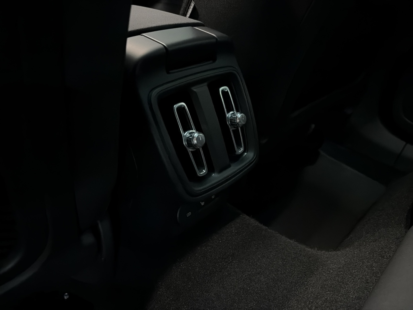 POLESTAR 2 29