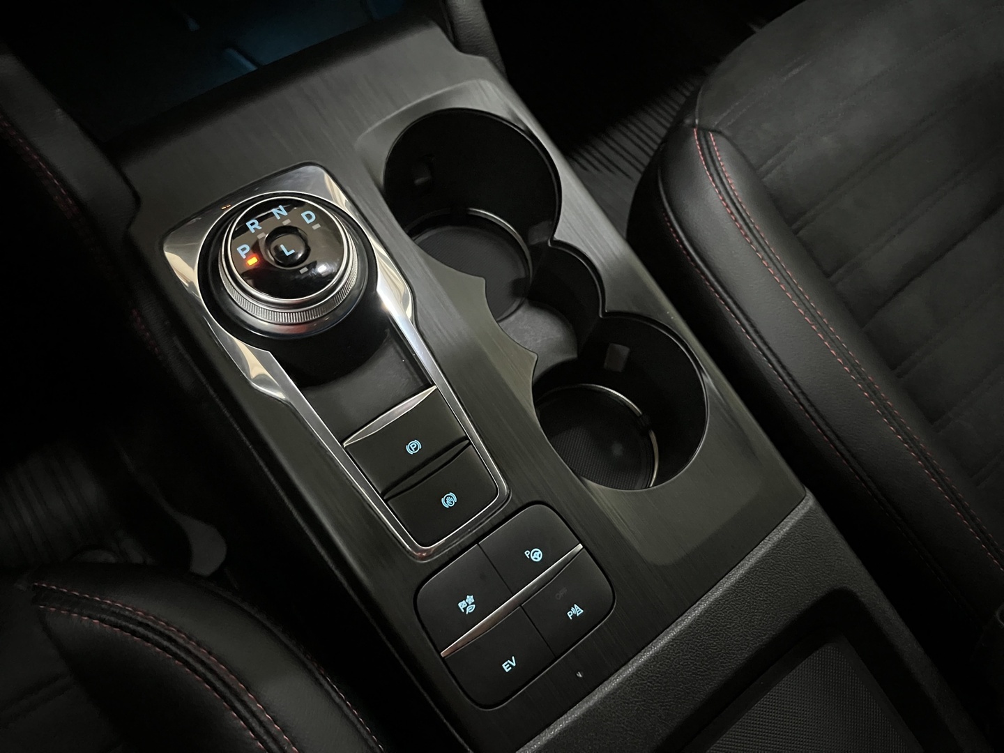 FORD Kuga 2021
