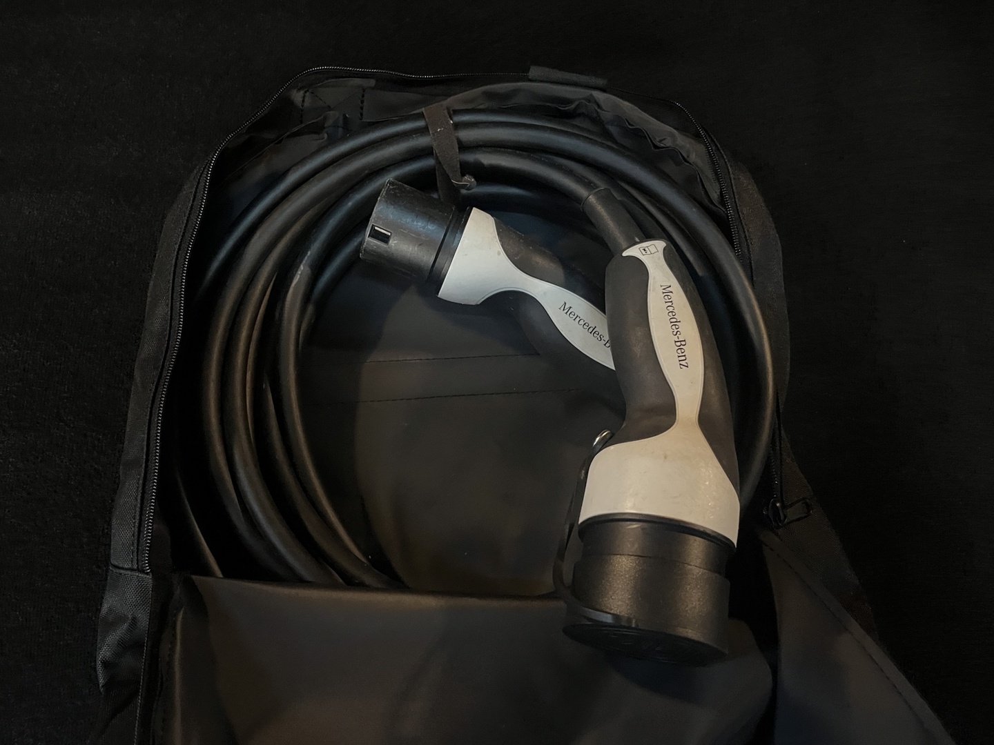 MERCEDES-BENZ EQC 2023