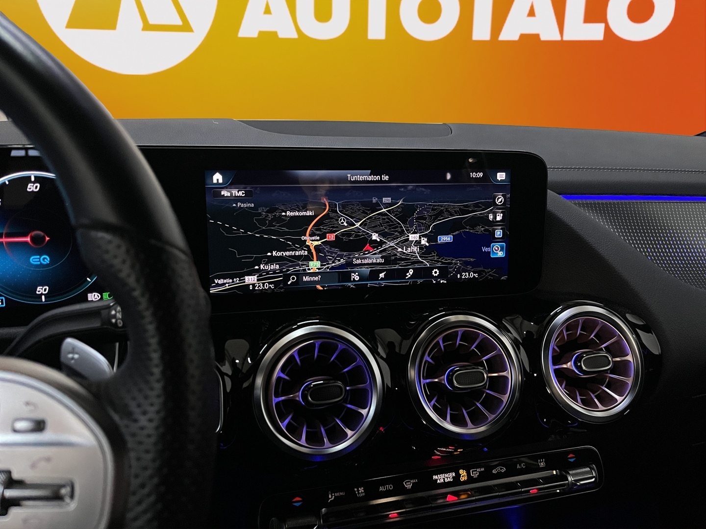 MERCEDES-BENZ EQA 2023