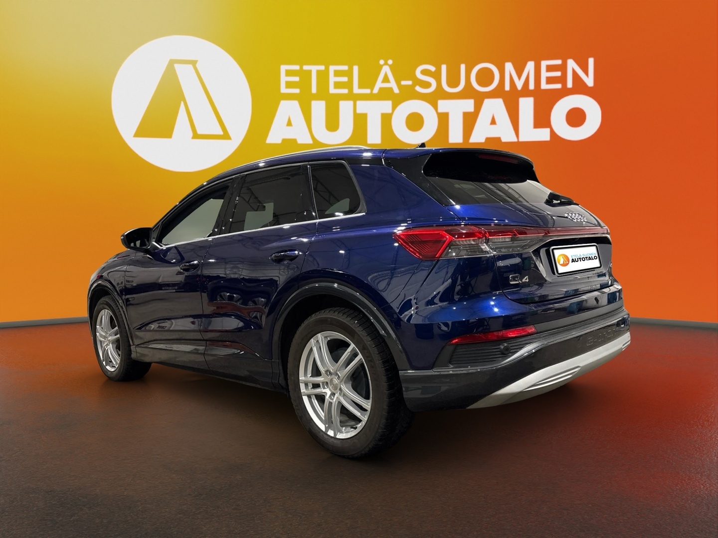 AUDI Q4 e-tron 2023
