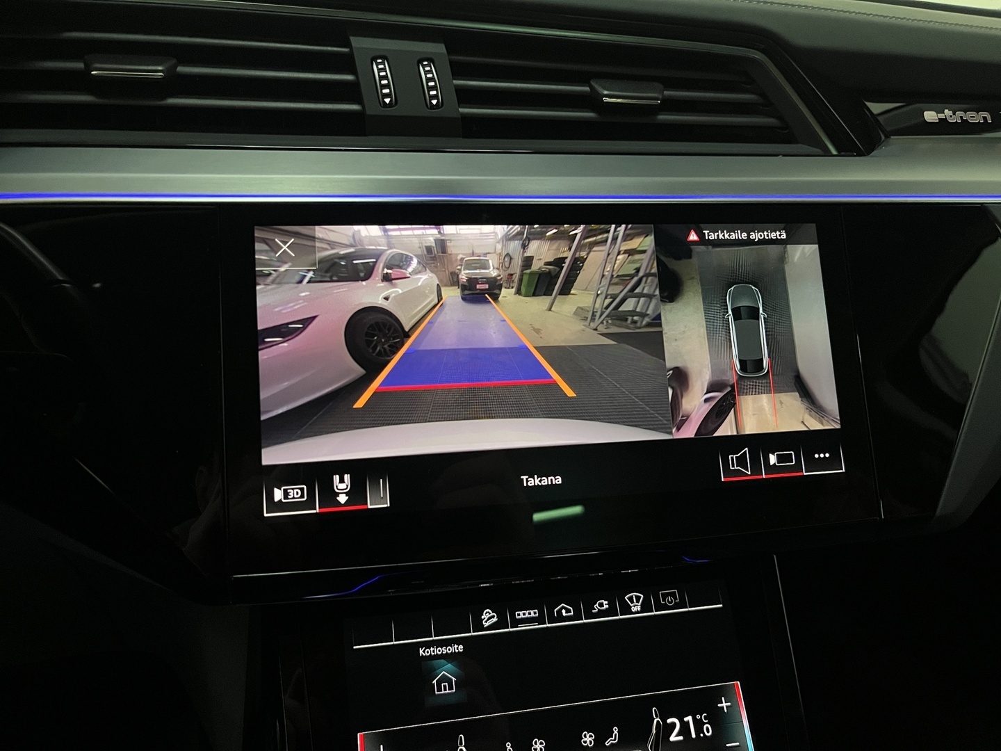 AUDI e-tron 2023