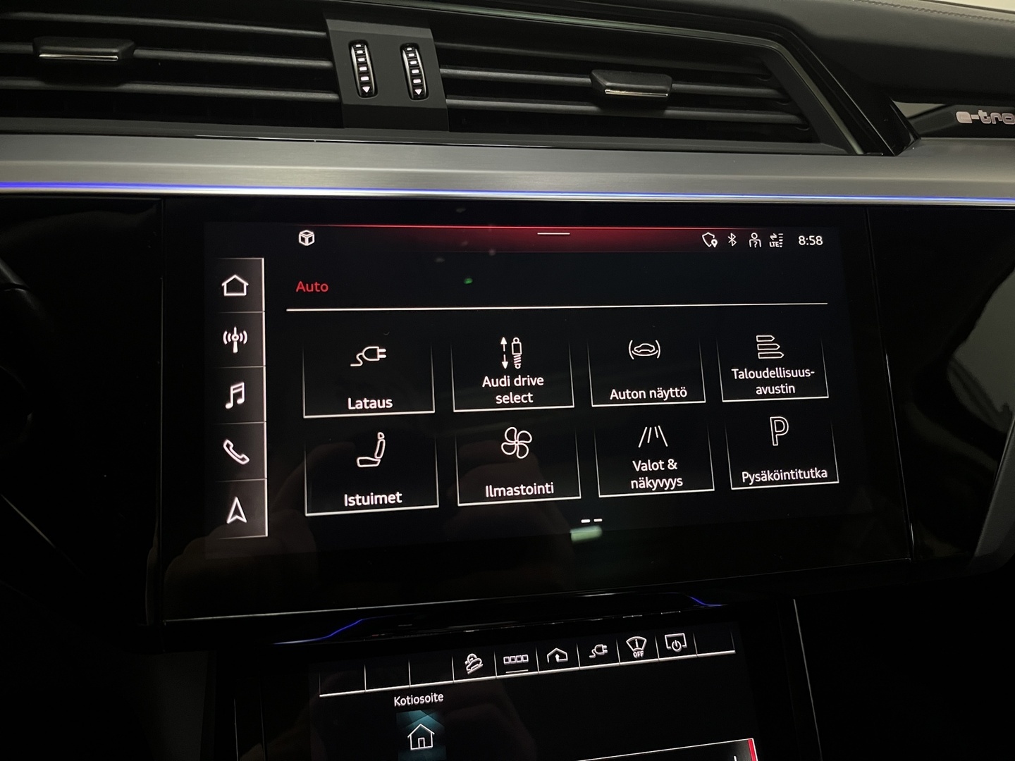 AUDI e-tron 2023