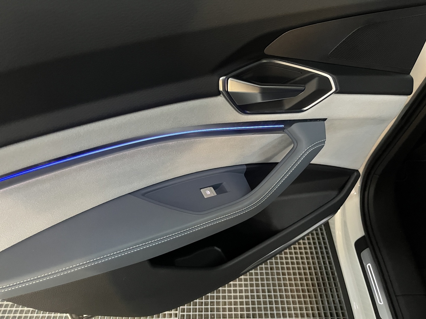 AUDI e-tron 2023