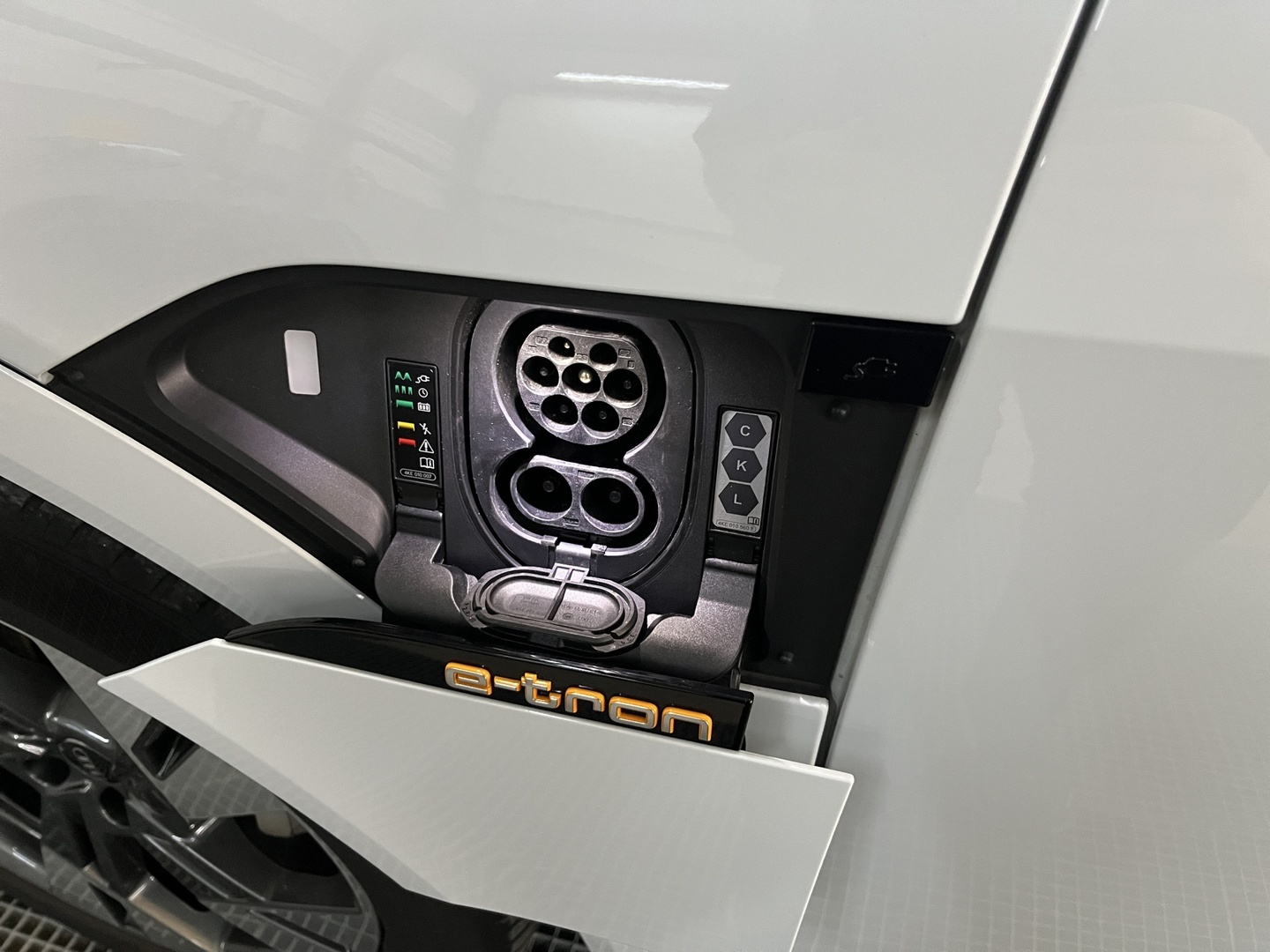 AUDI e-tron 2023