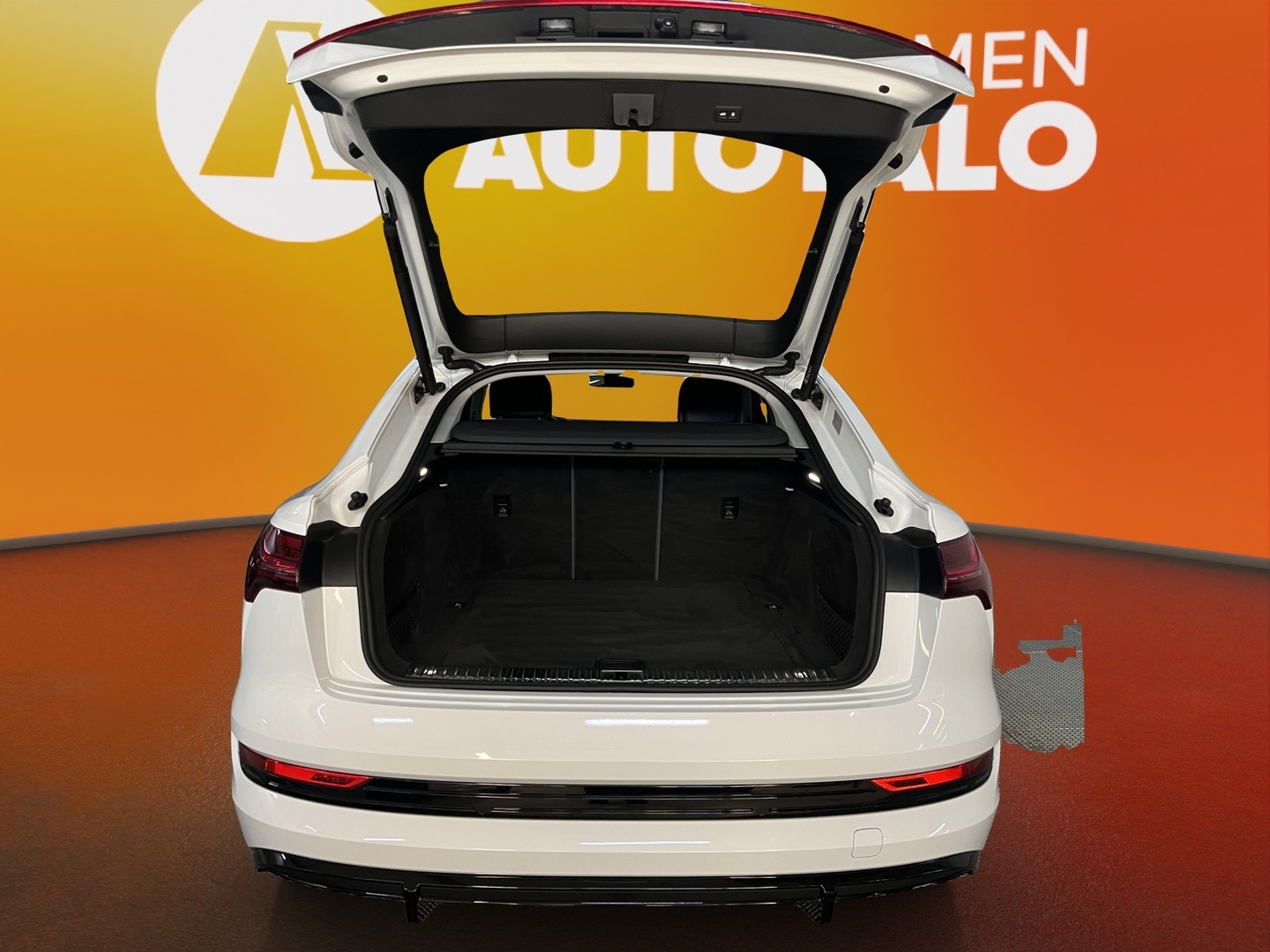 AUDI e-tron 2023