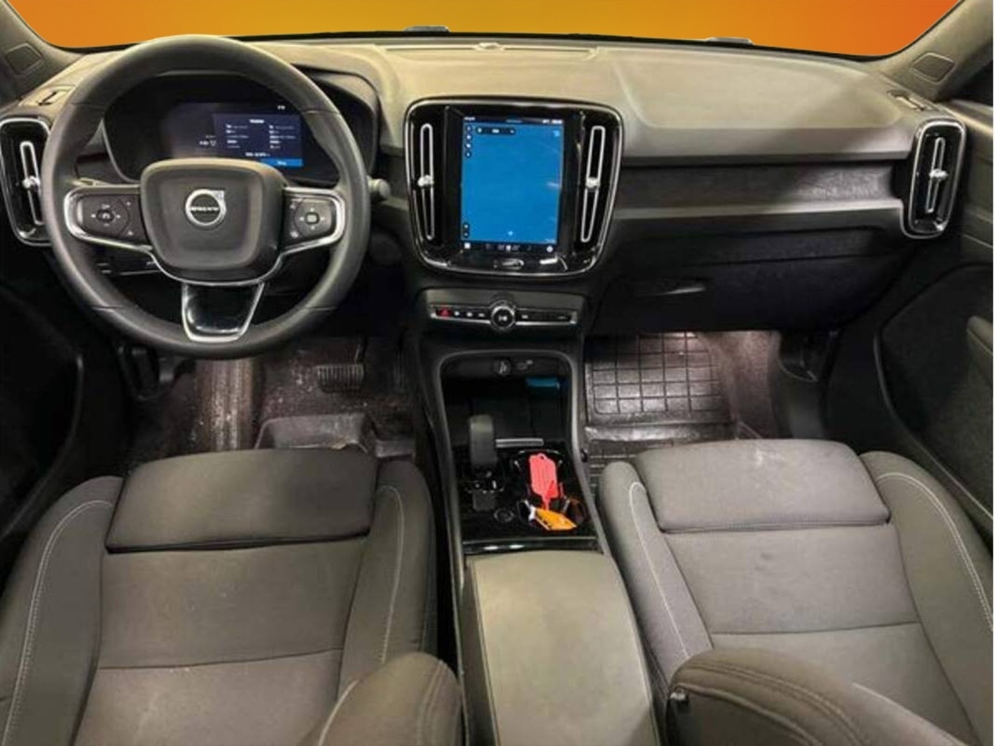 VOLVO C40 2023