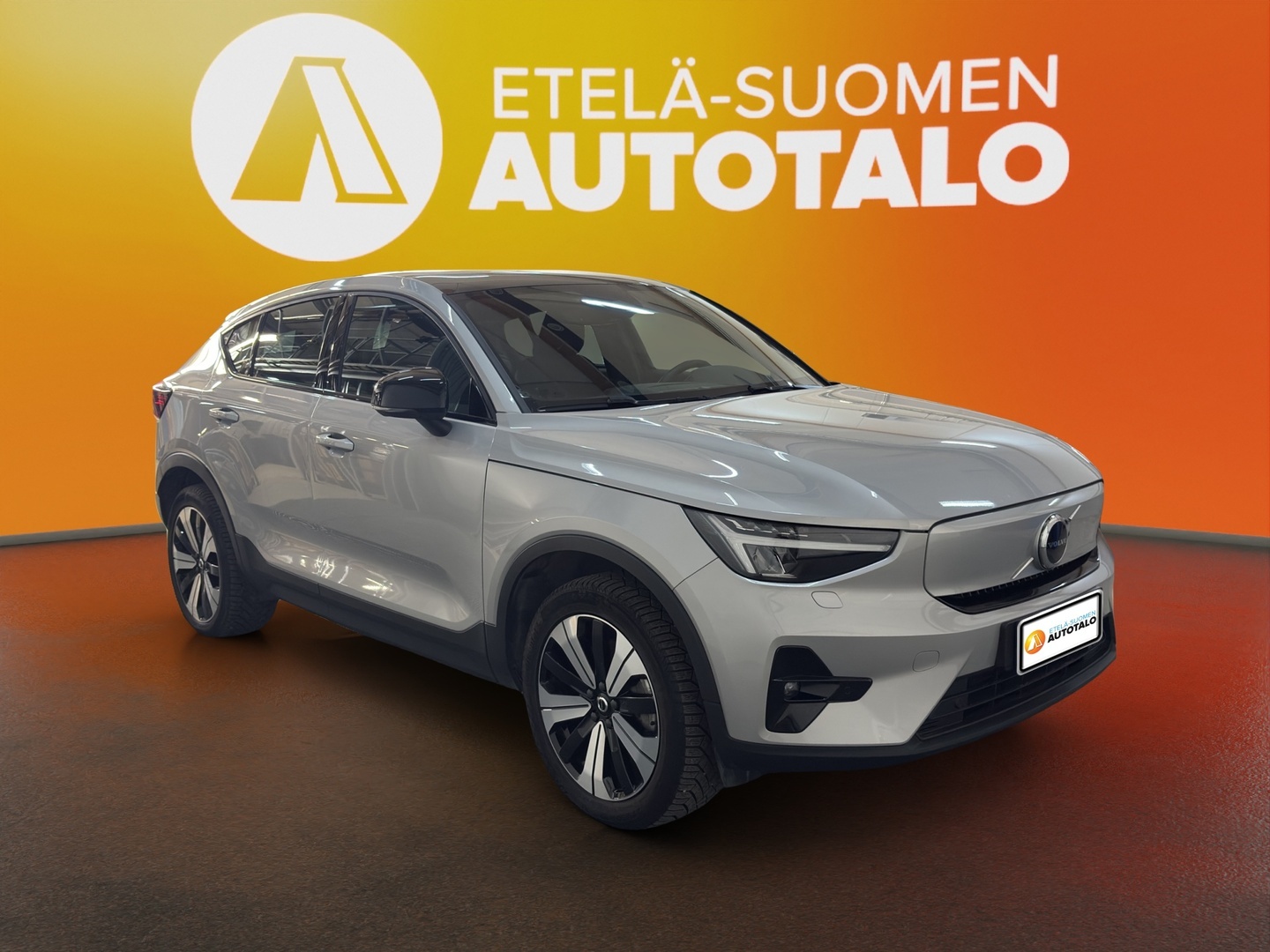 VOLVO C40 2023