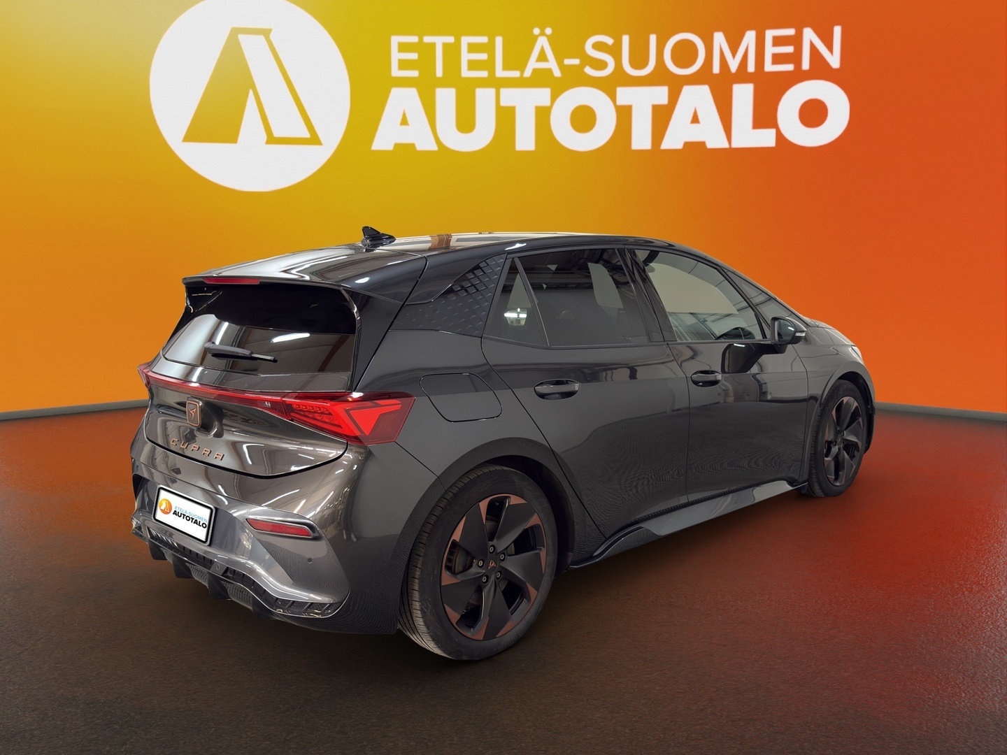 CUPRA Born 2023
