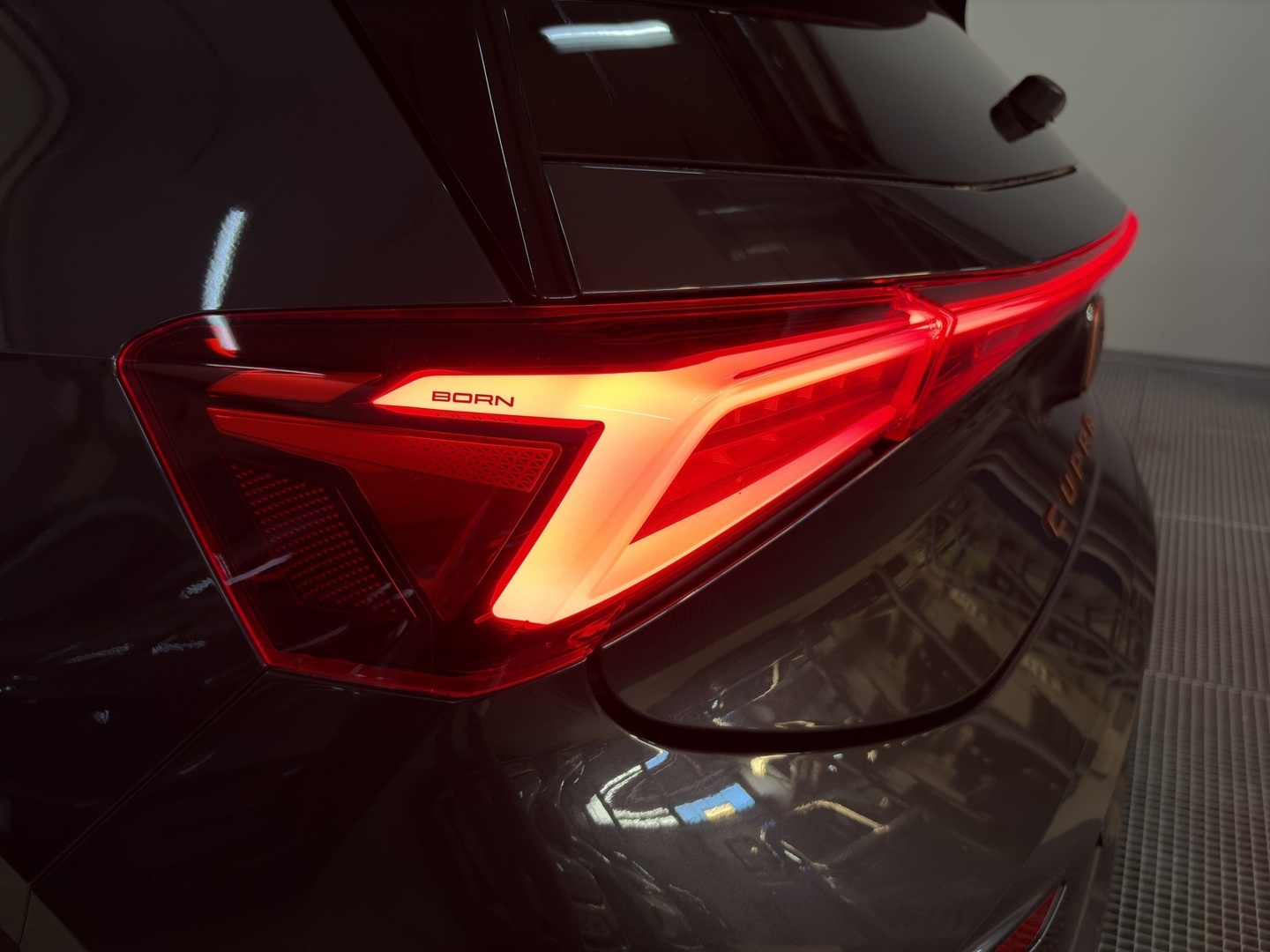 CUPRA Born 2023
