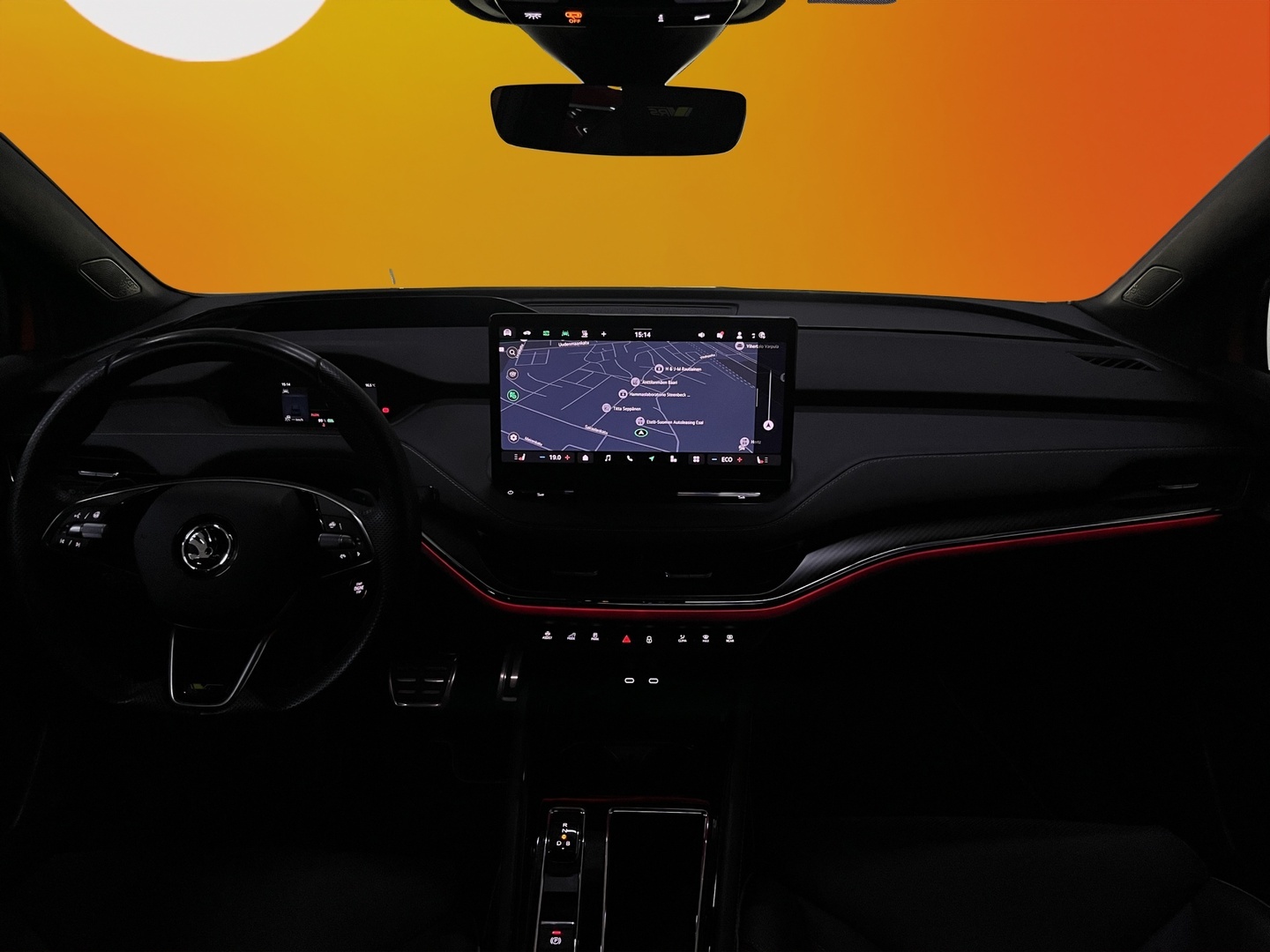 SKODA Enyaq 2025