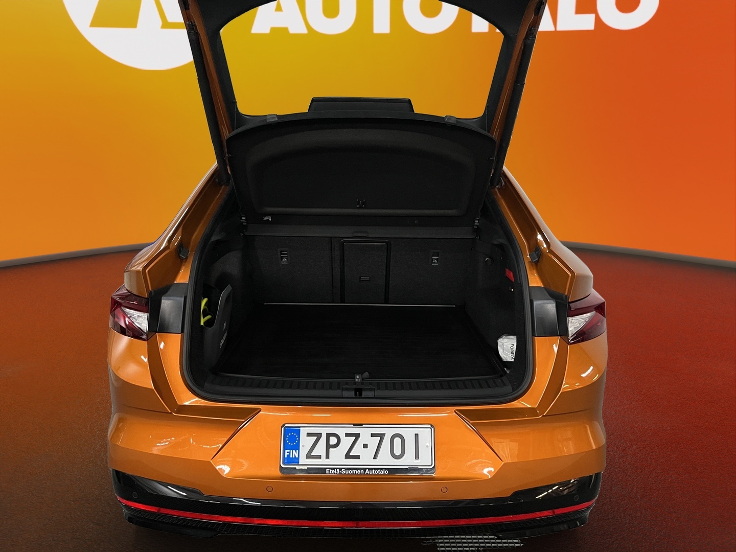 SKODA Enyaq 2025