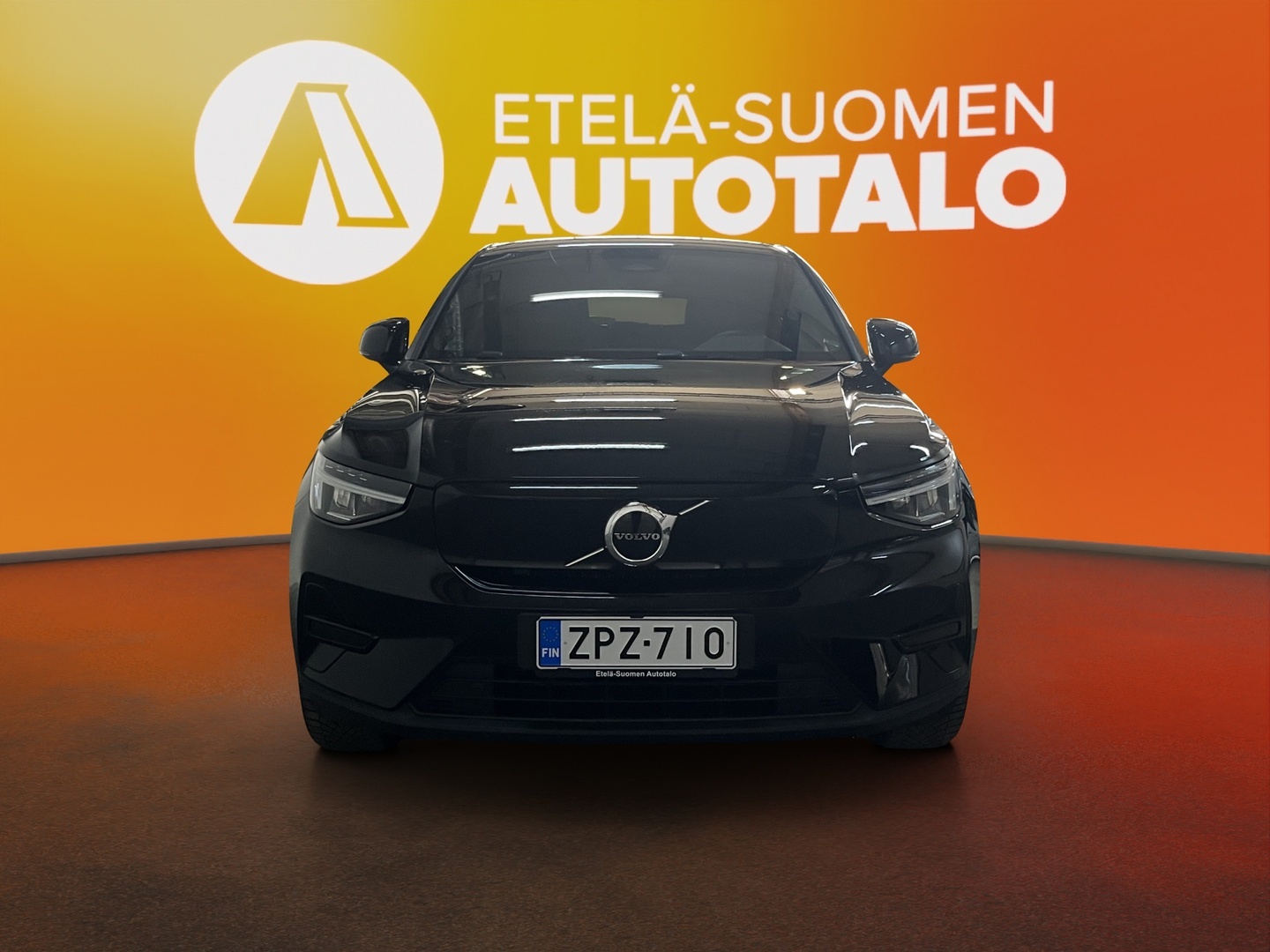 VOLVO C40 2024