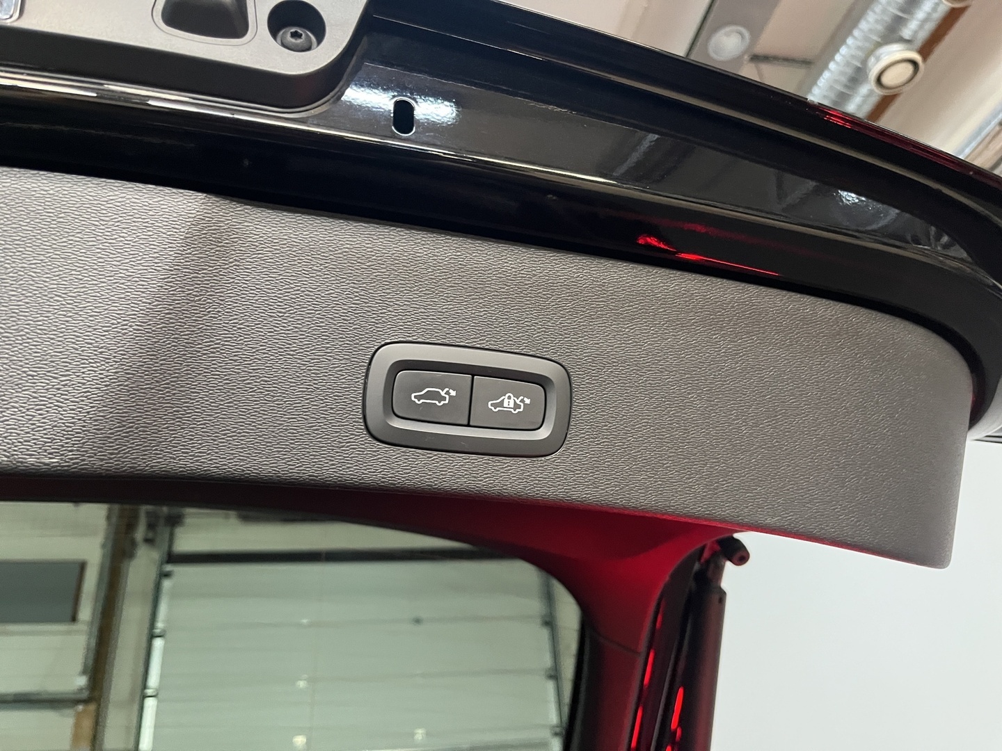VOLVO C40 2024