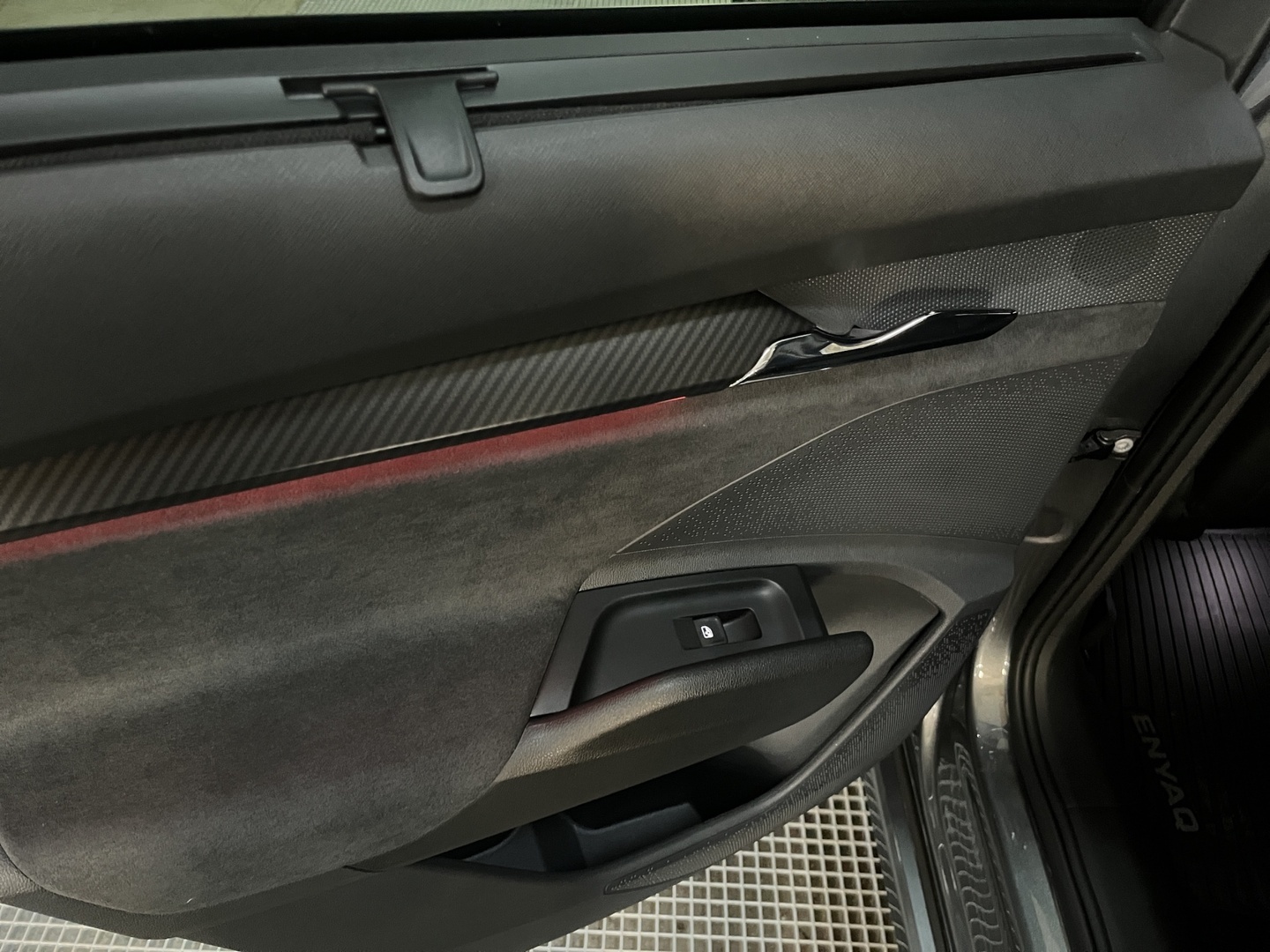 SKODA Enyaq 2025