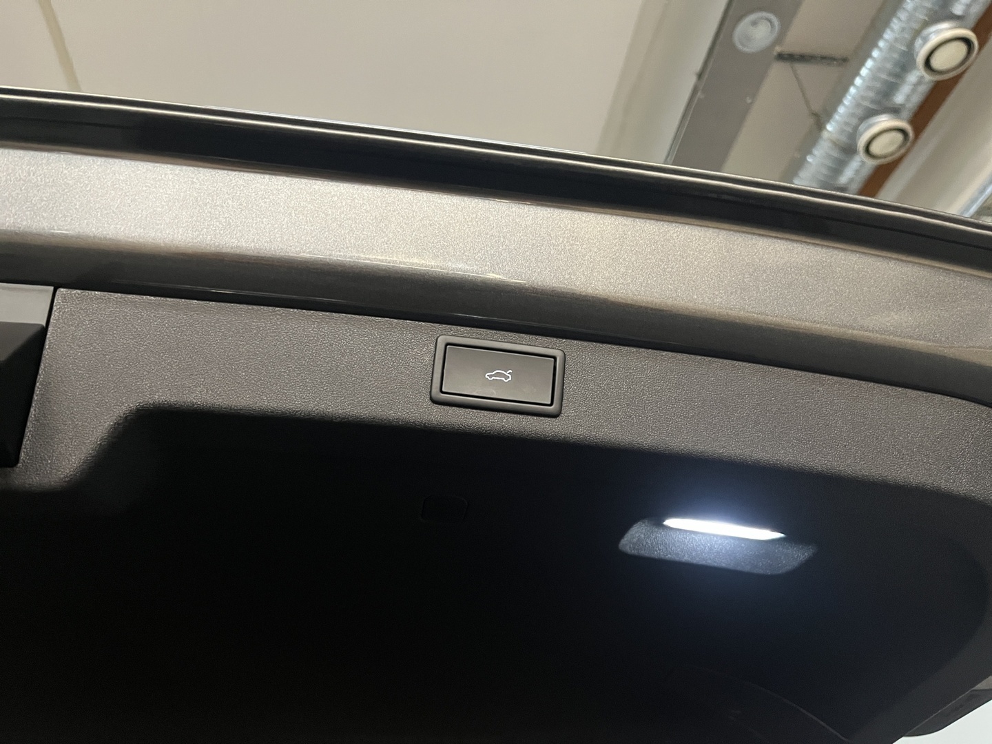 SKODA Enyaq 2025
