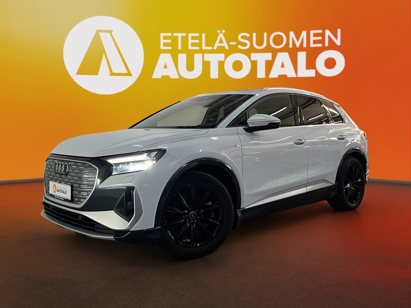 AUDI Q4 e-tron 2023