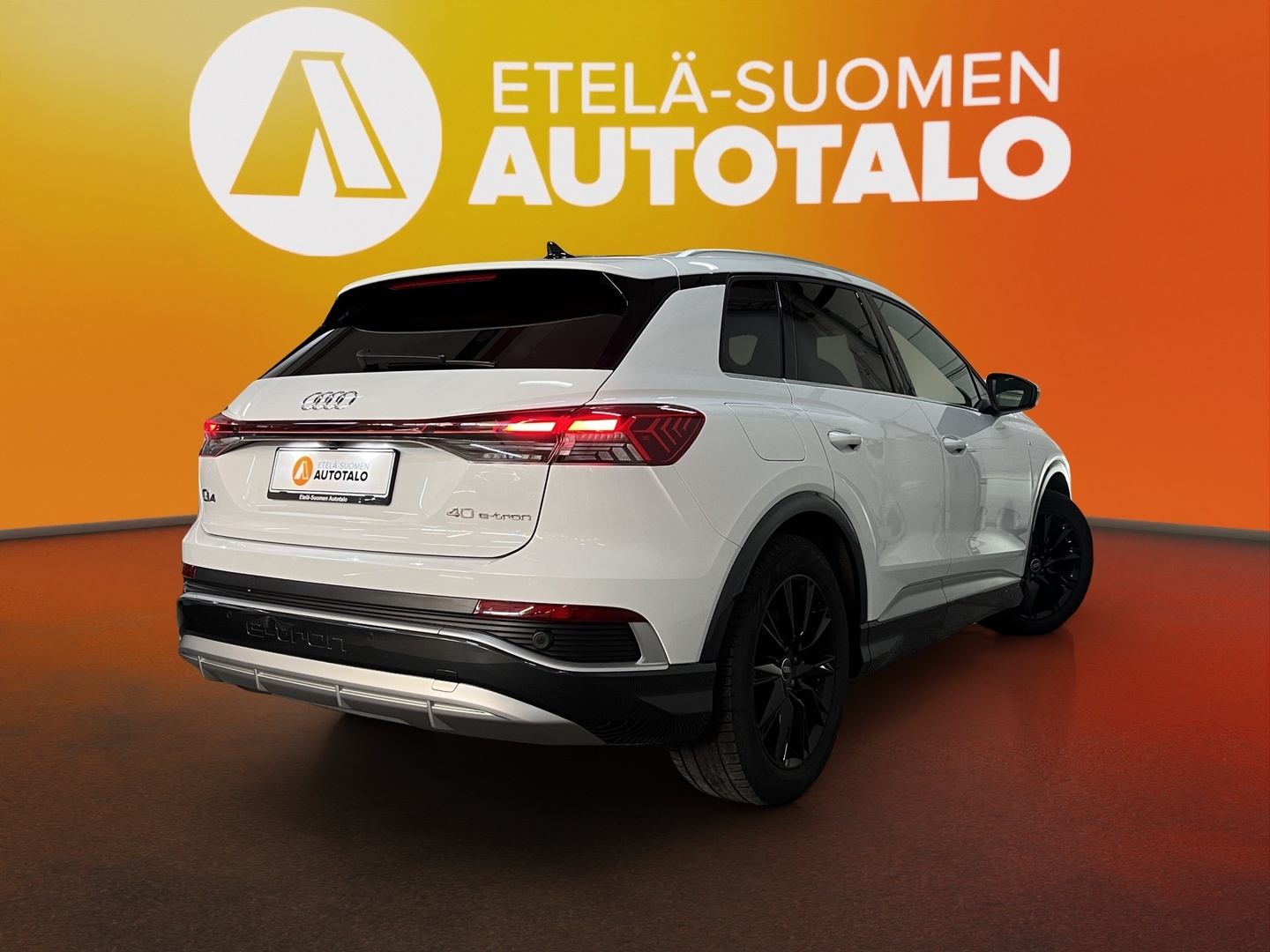 AUDI Q4 e-tron 2023