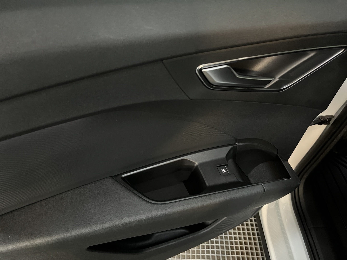 AUDI Q4 e-tron 2023