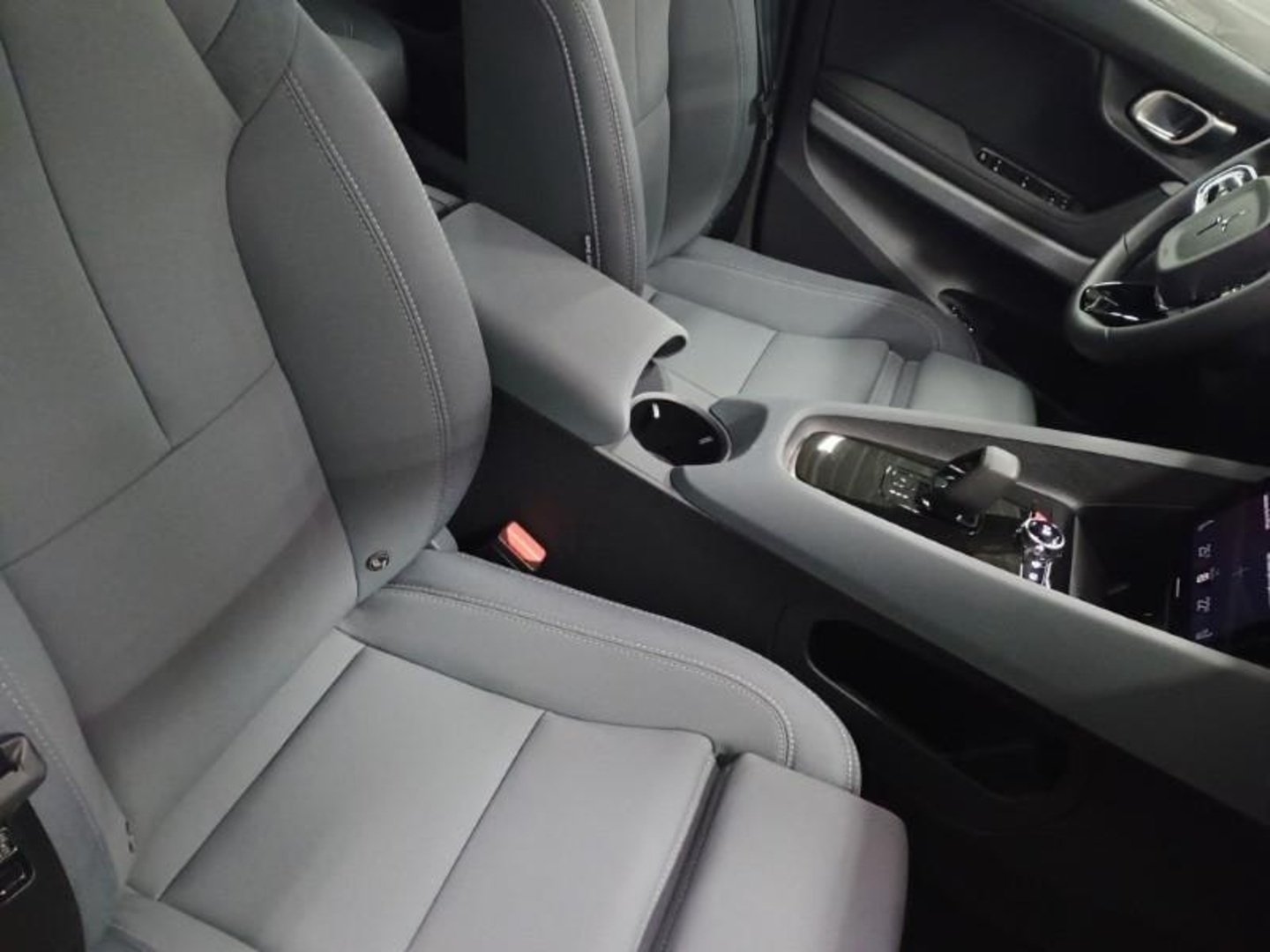 POLESTAR 2 2024