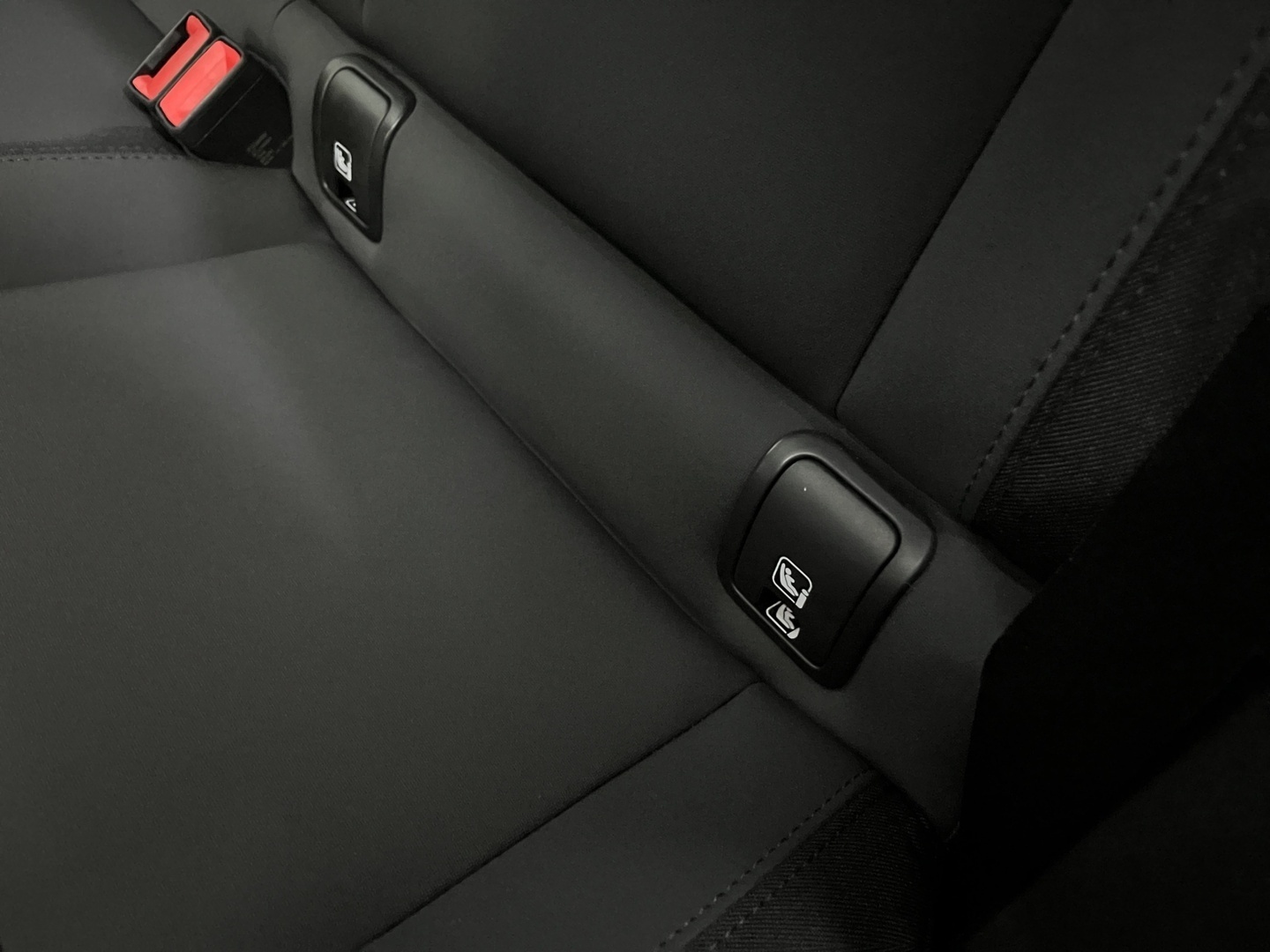 POLESTAR 2 2024