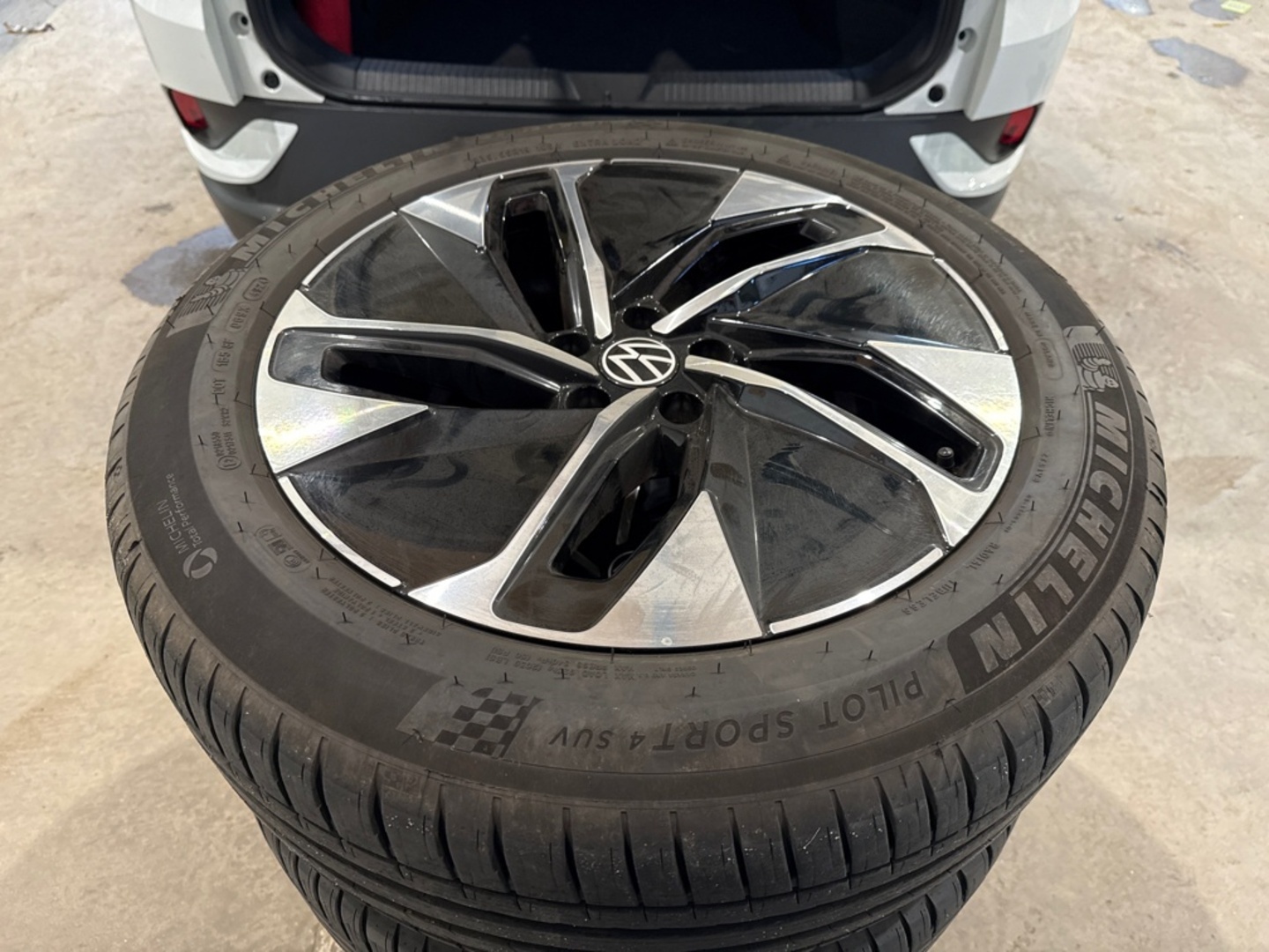 VOLKSWAGEN ID.4 2023