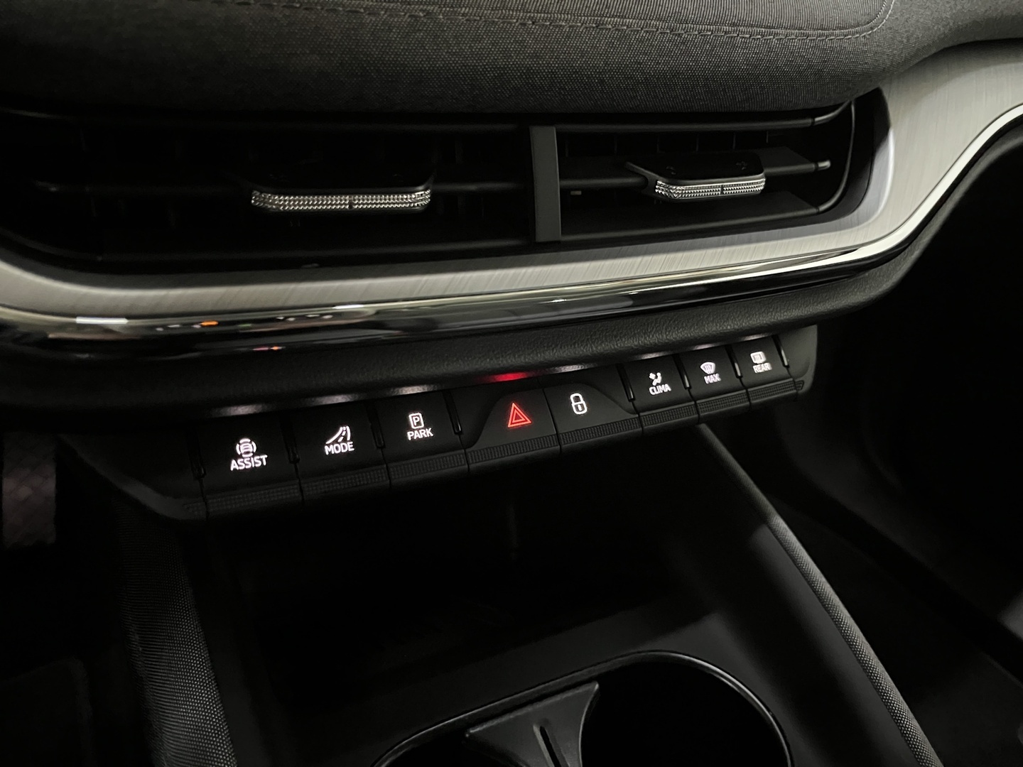 SKODA Enyaq 2025