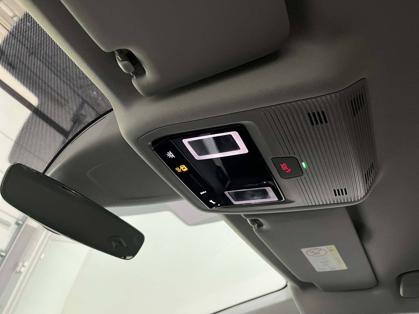 SKODA Enyaq 2025