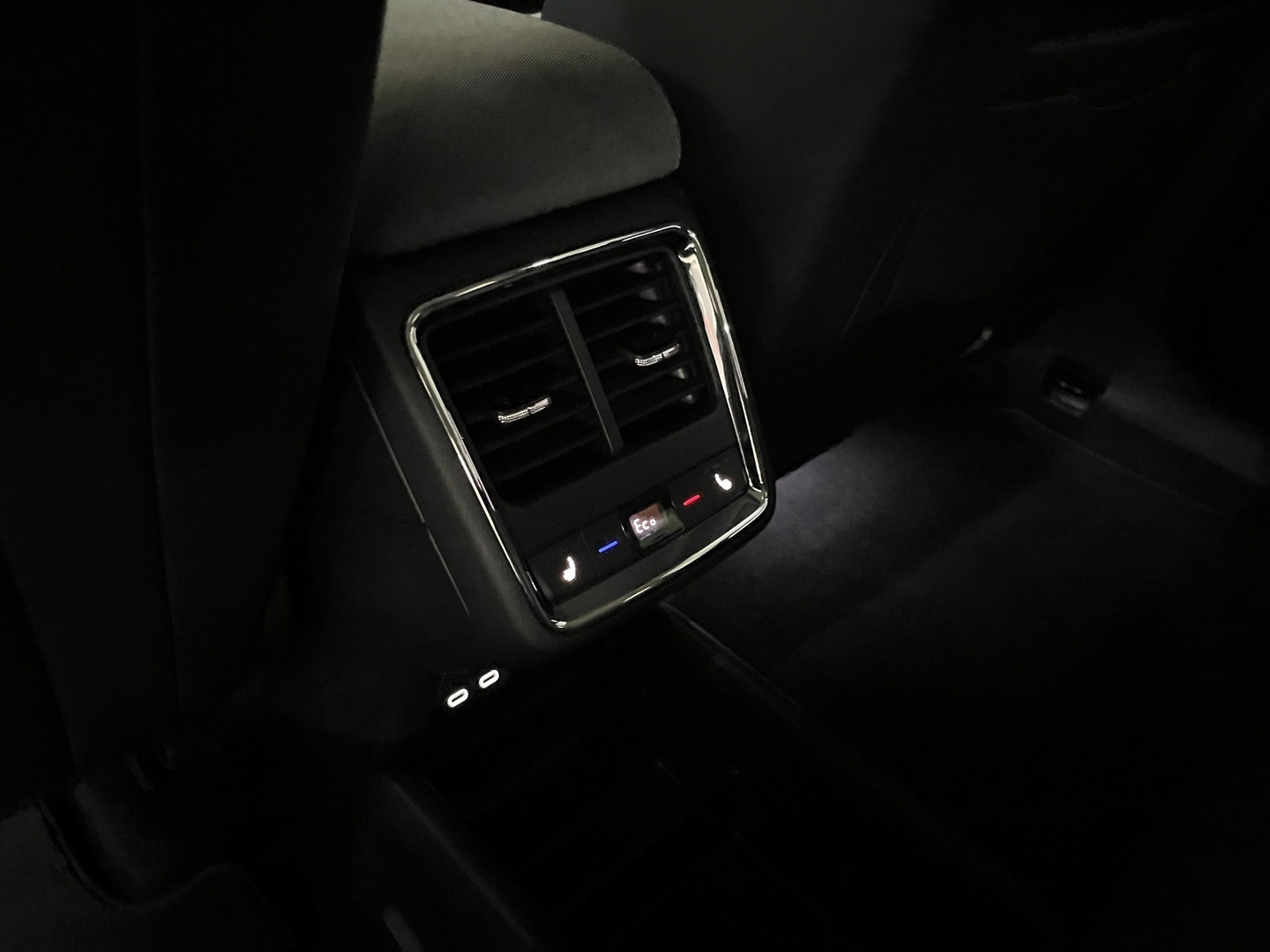 SKODA Enyaq 2025