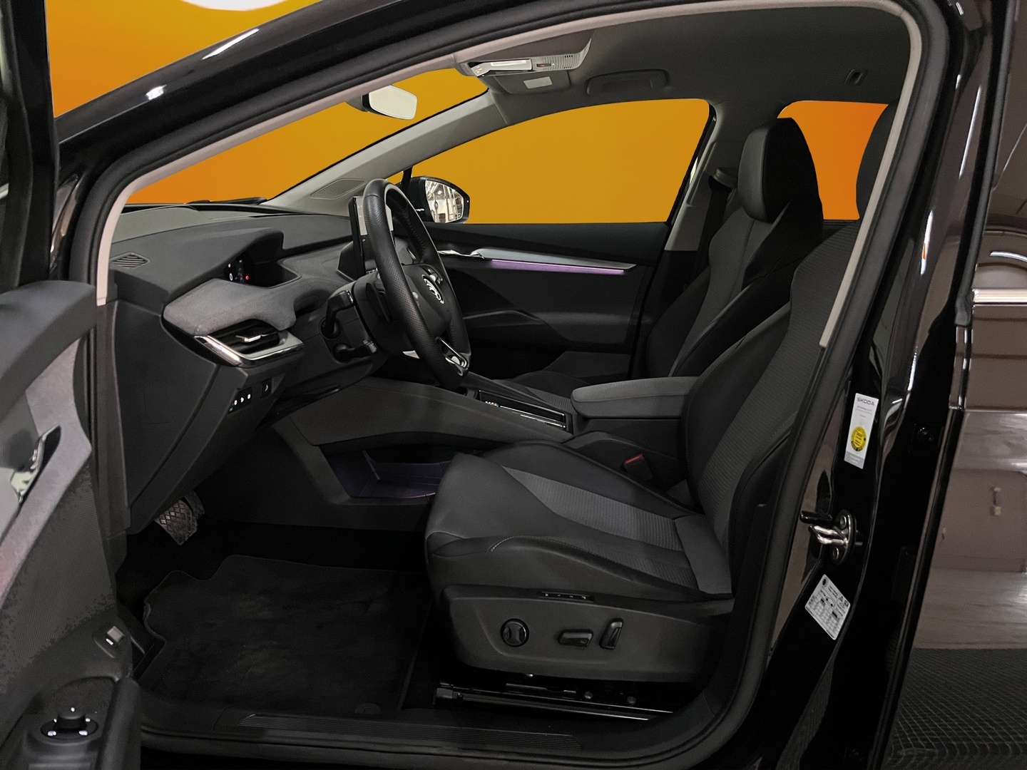 SKODA Enyaq 2025