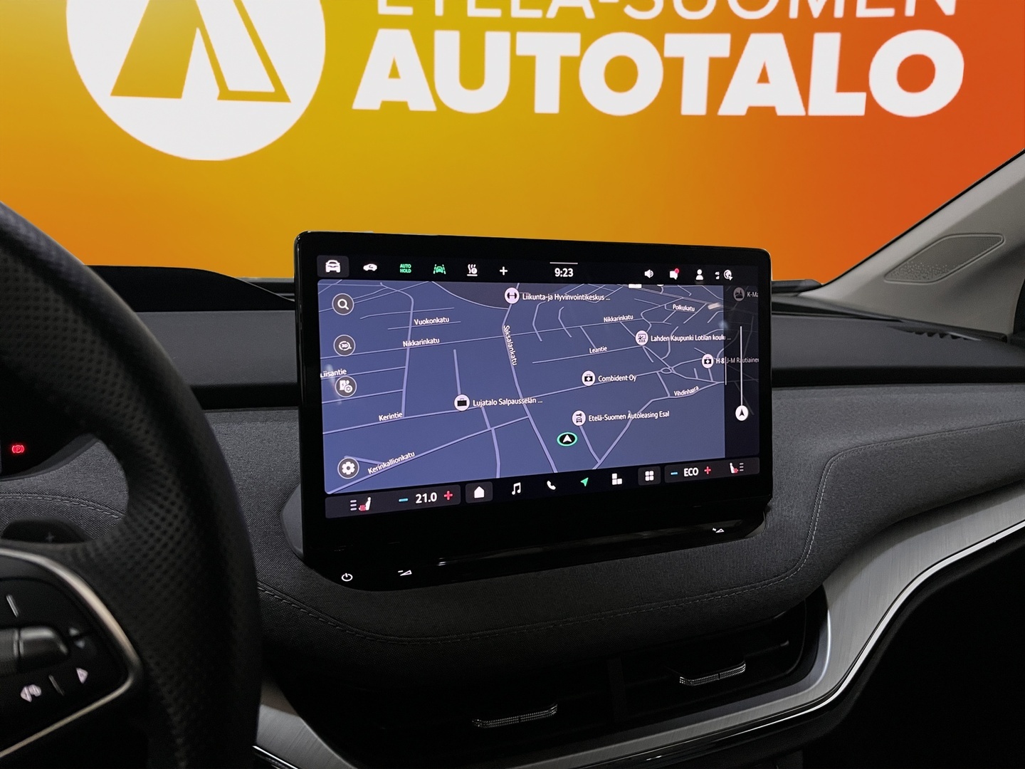 SKODA Enyaq 2025