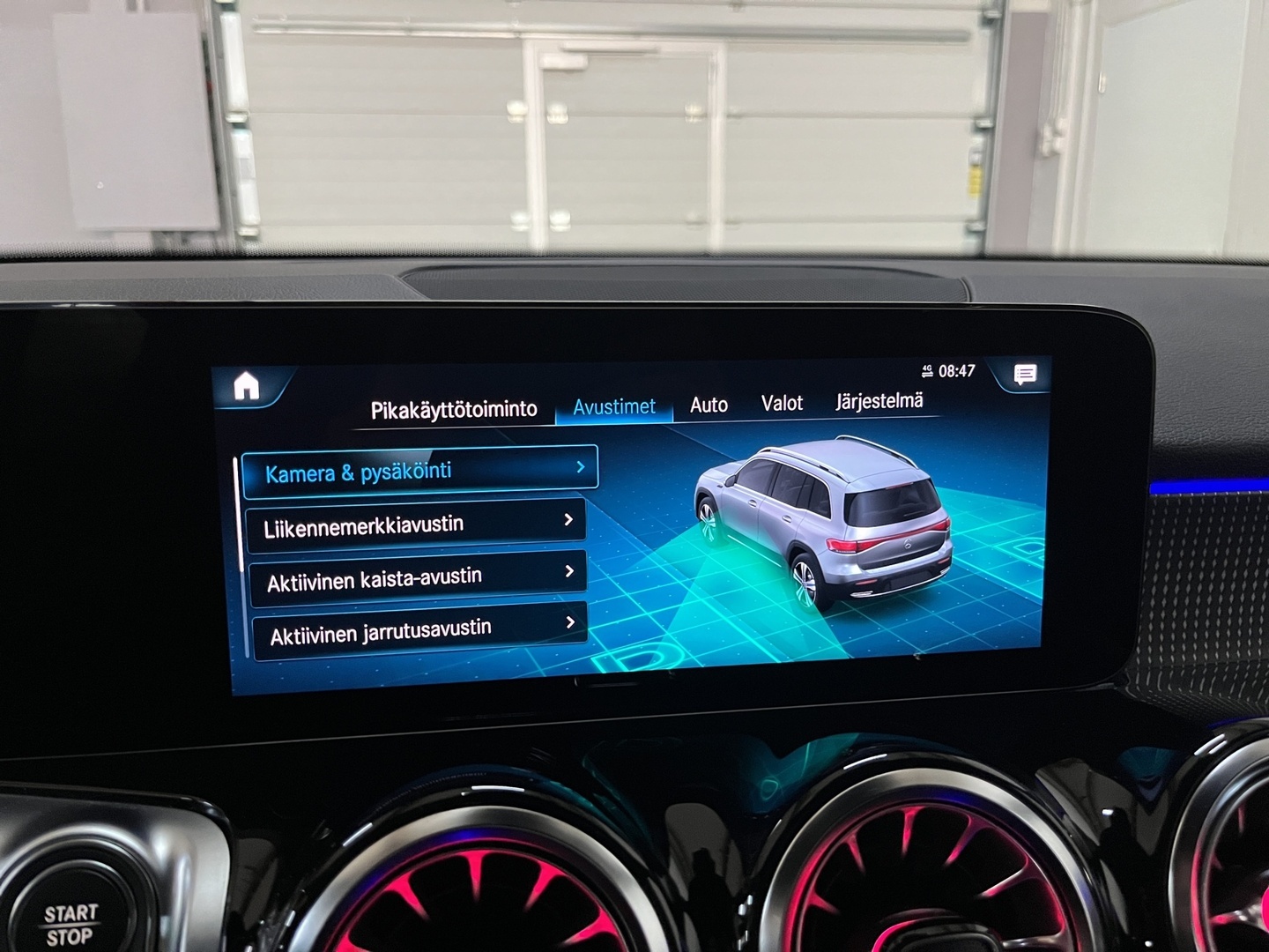 MERCEDES-BENZ EQB 2023