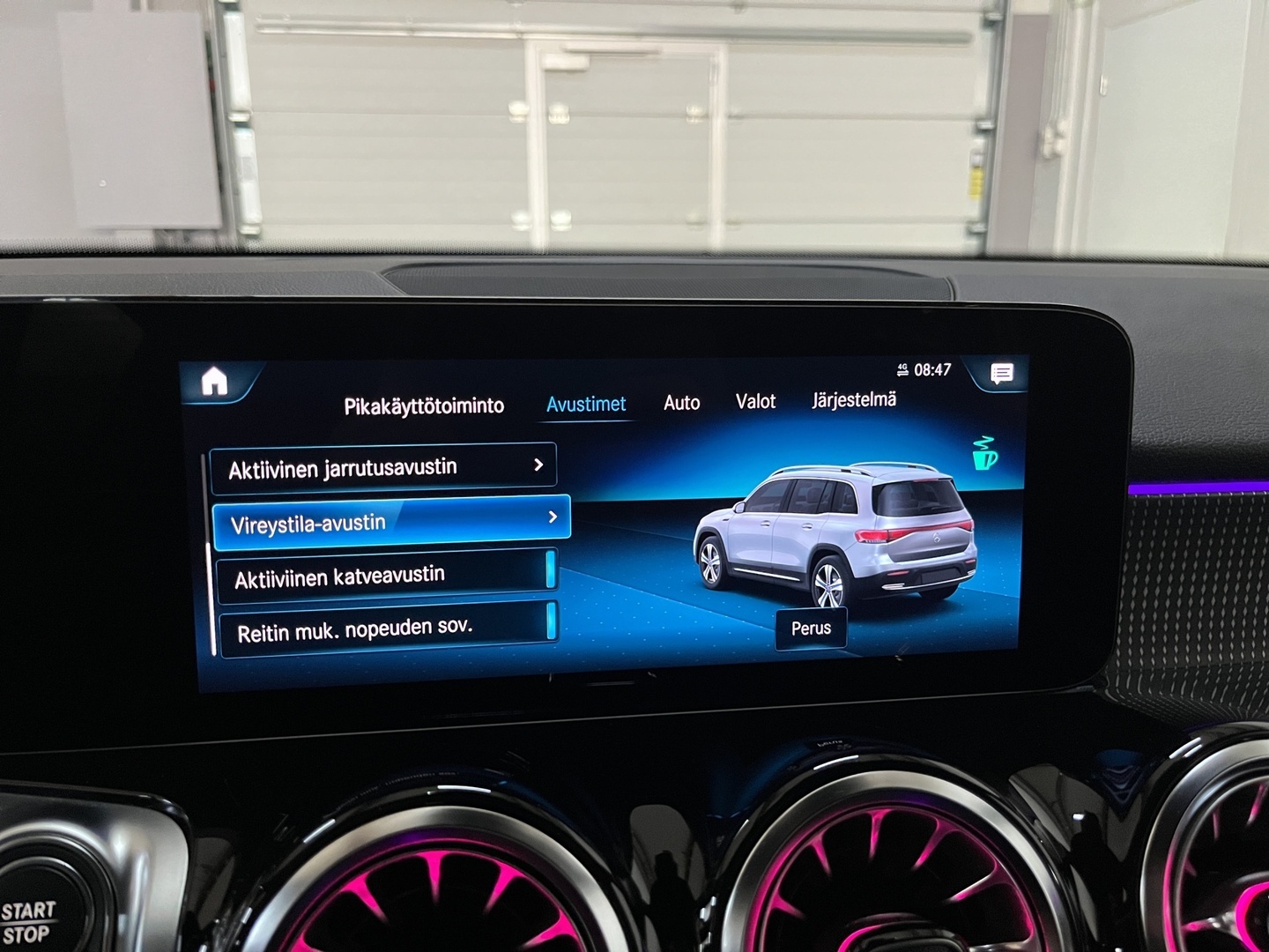 MERCEDES-BENZ EQB 2023