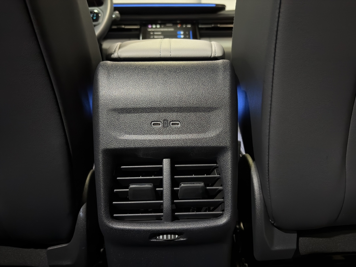 FORD Explorer 2025