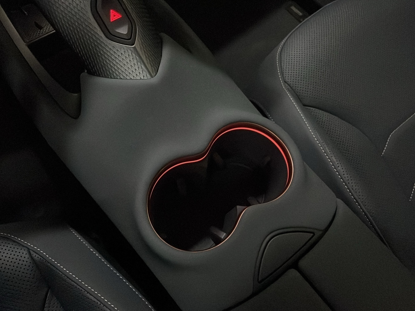 CUPRA Tavascan 2025
