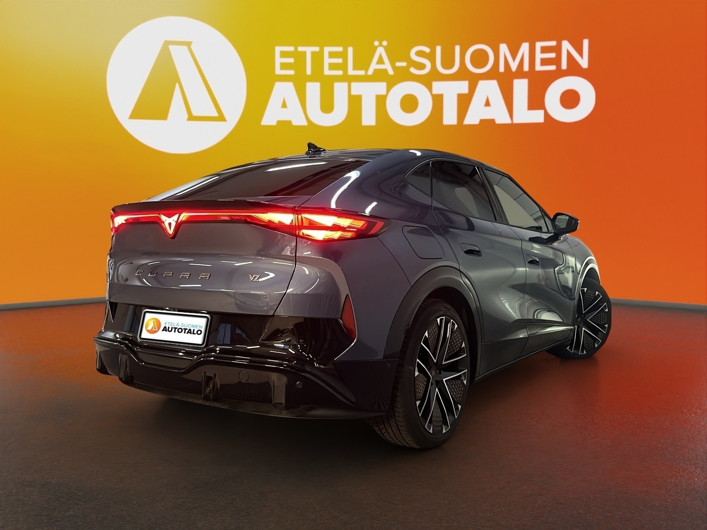 CUPRA Tavascan 2025