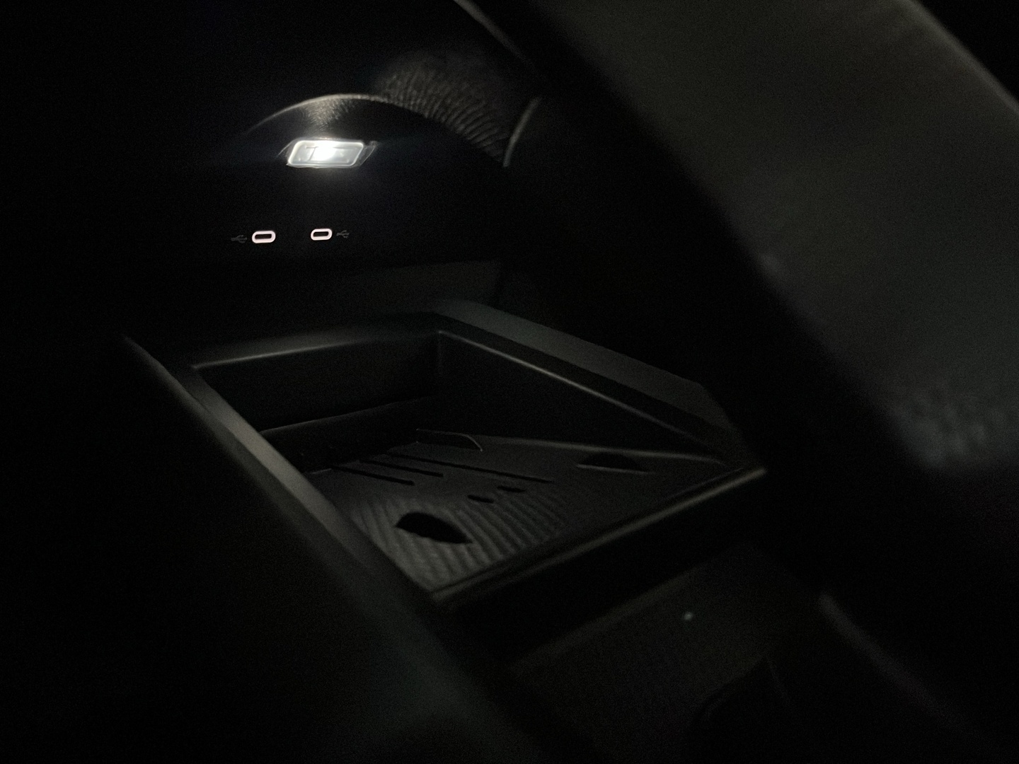 CUPRA Tavascan 2025