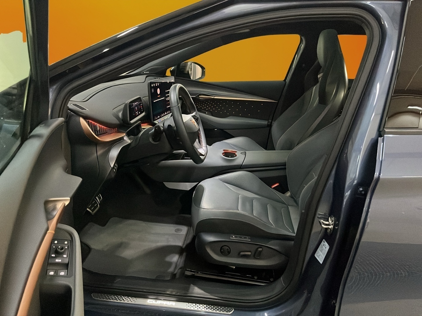 CUPRA Tavascan 2025