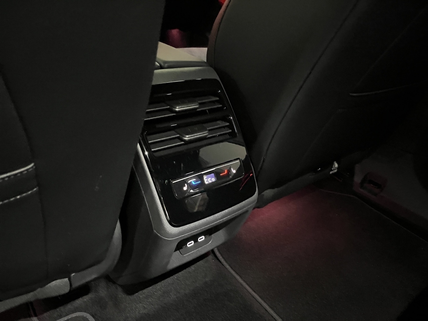 VOLKSWAGEN ID.7 2025