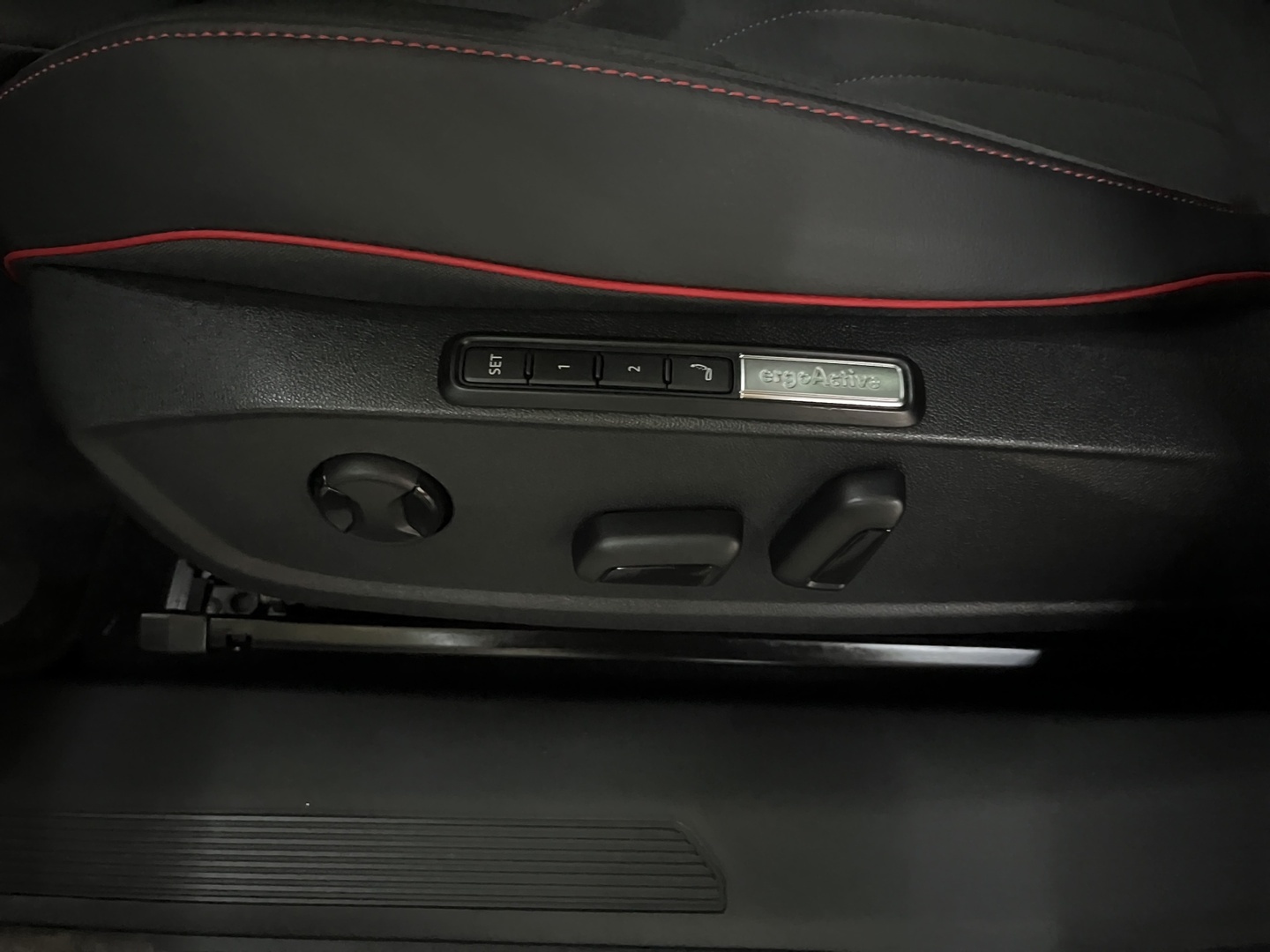 VOLKSWAGEN ID.4 2025