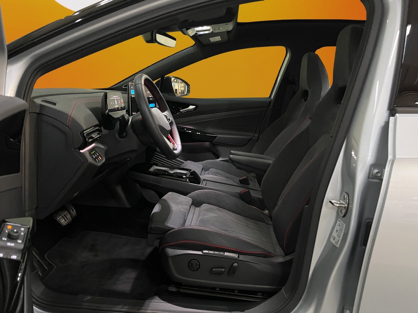 VOLKSWAGEN ID.4 2025