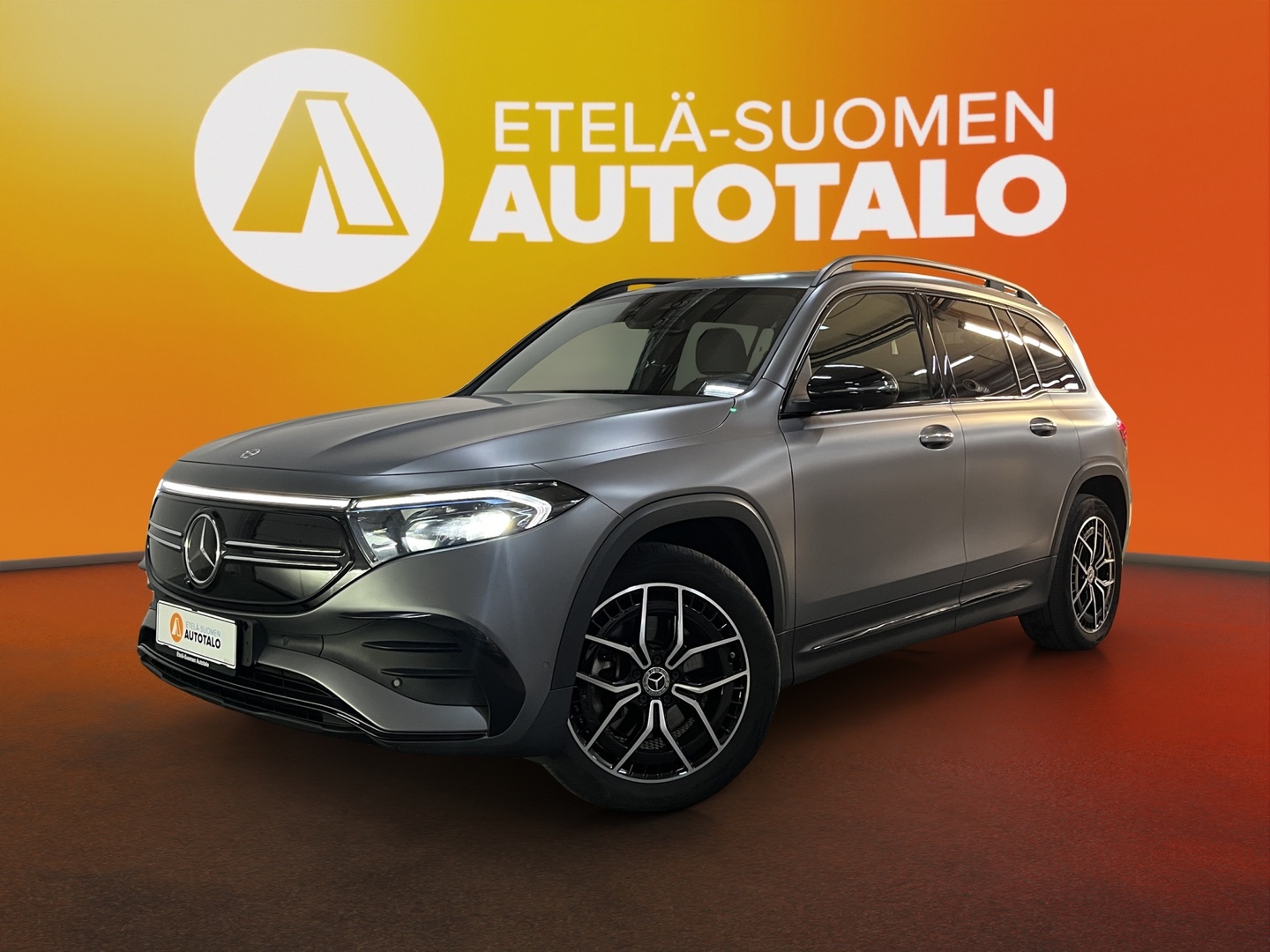 MERCEDES-BENZ EQB 2023