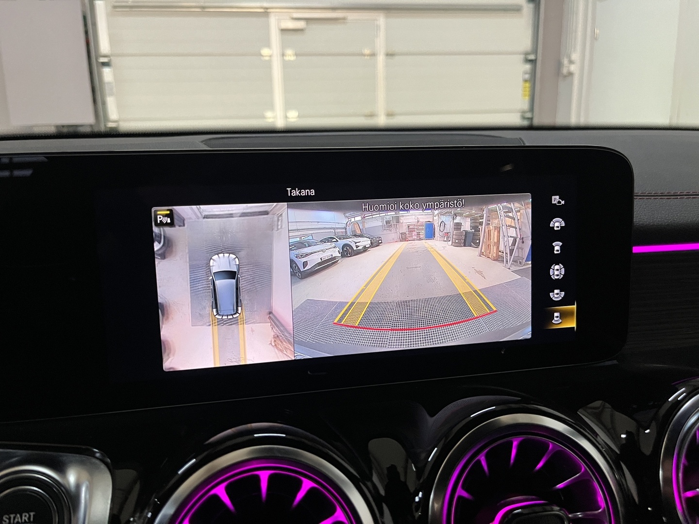 MERCEDES-BENZ EQB 2023