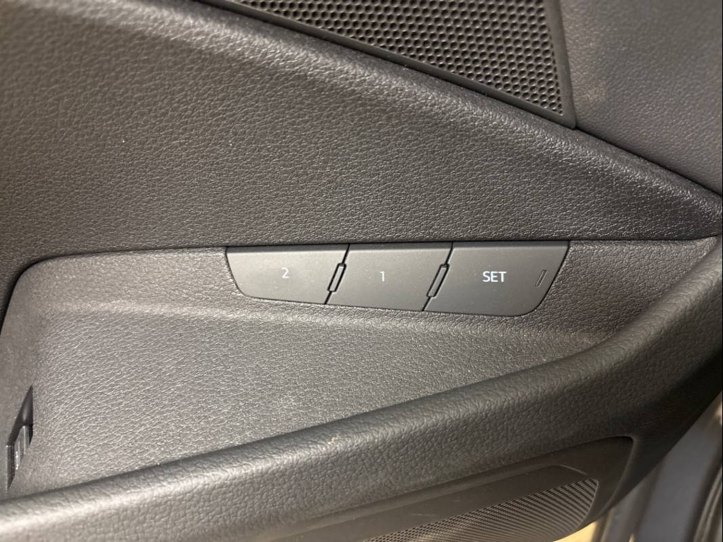 AUDI Q8 e-tron 2024