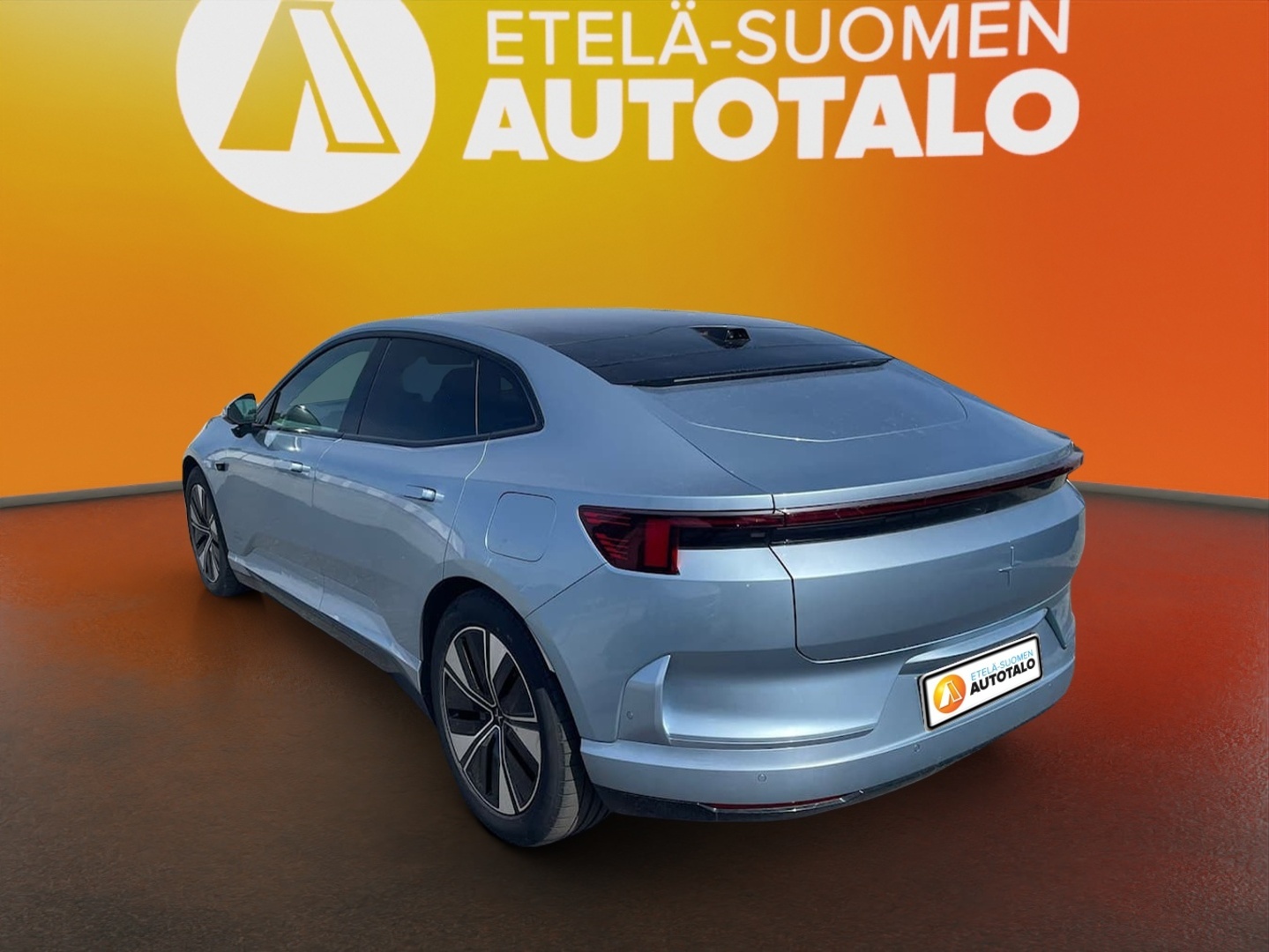 POLESTAR 4 2025
