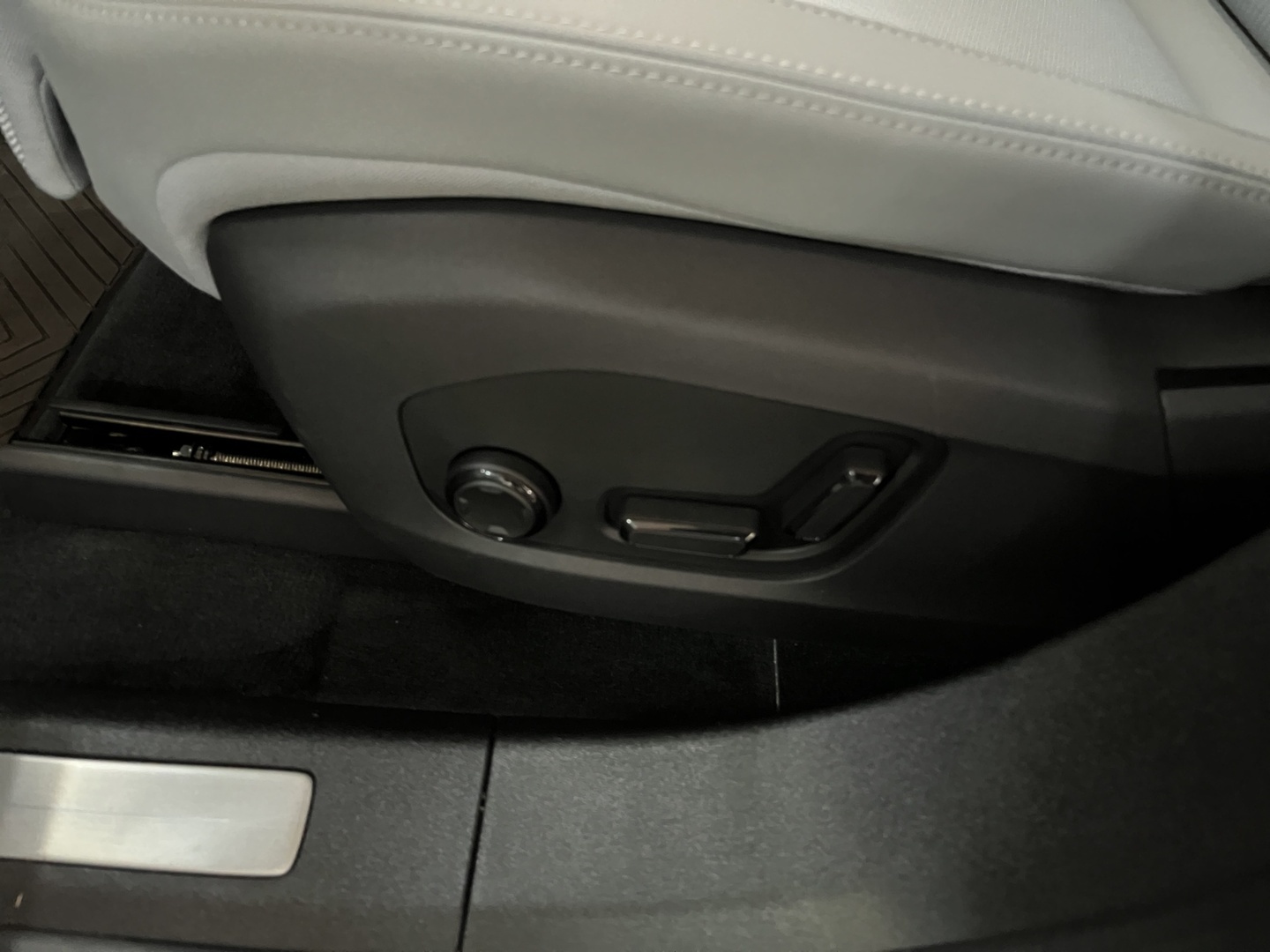 POLESTAR 4 25