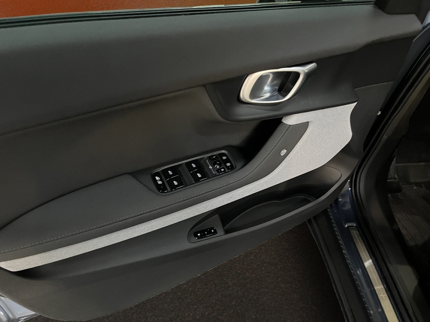 POLESTAR 2 2024