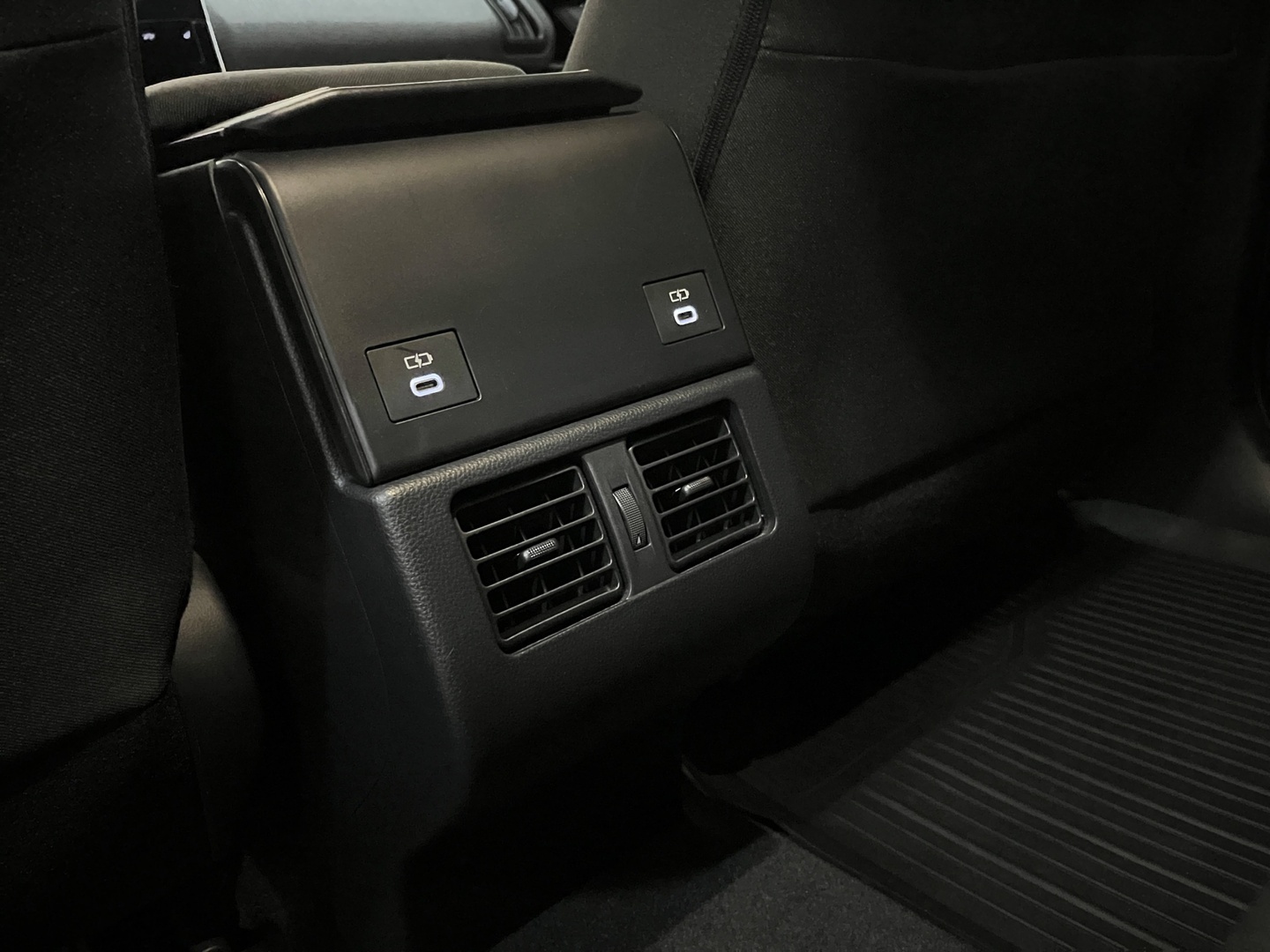 SUBARU Solterra 2023